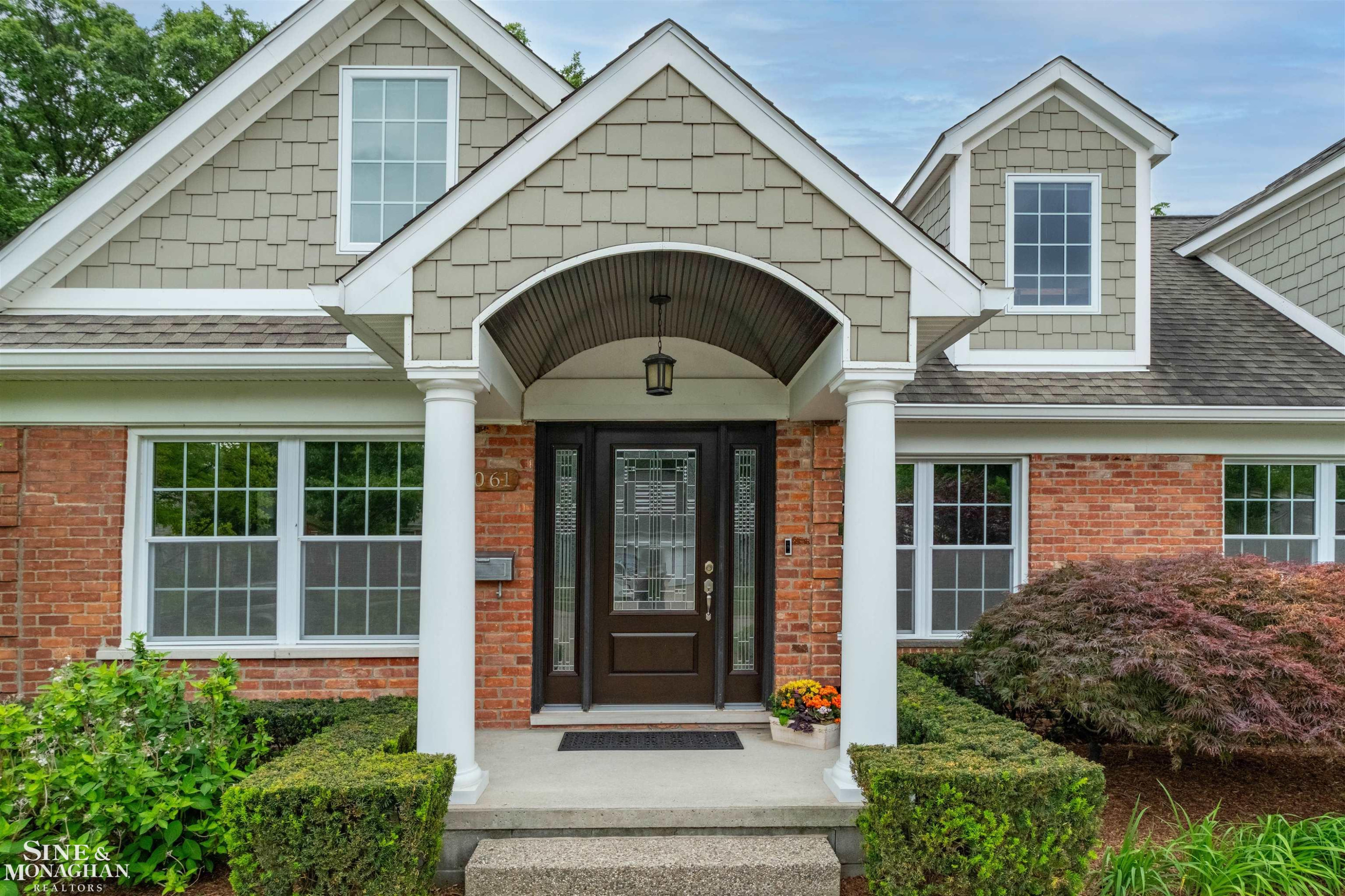 1061 N Renaud Road, Grosse Pointe Woods, MI 48236 — Photo 63
