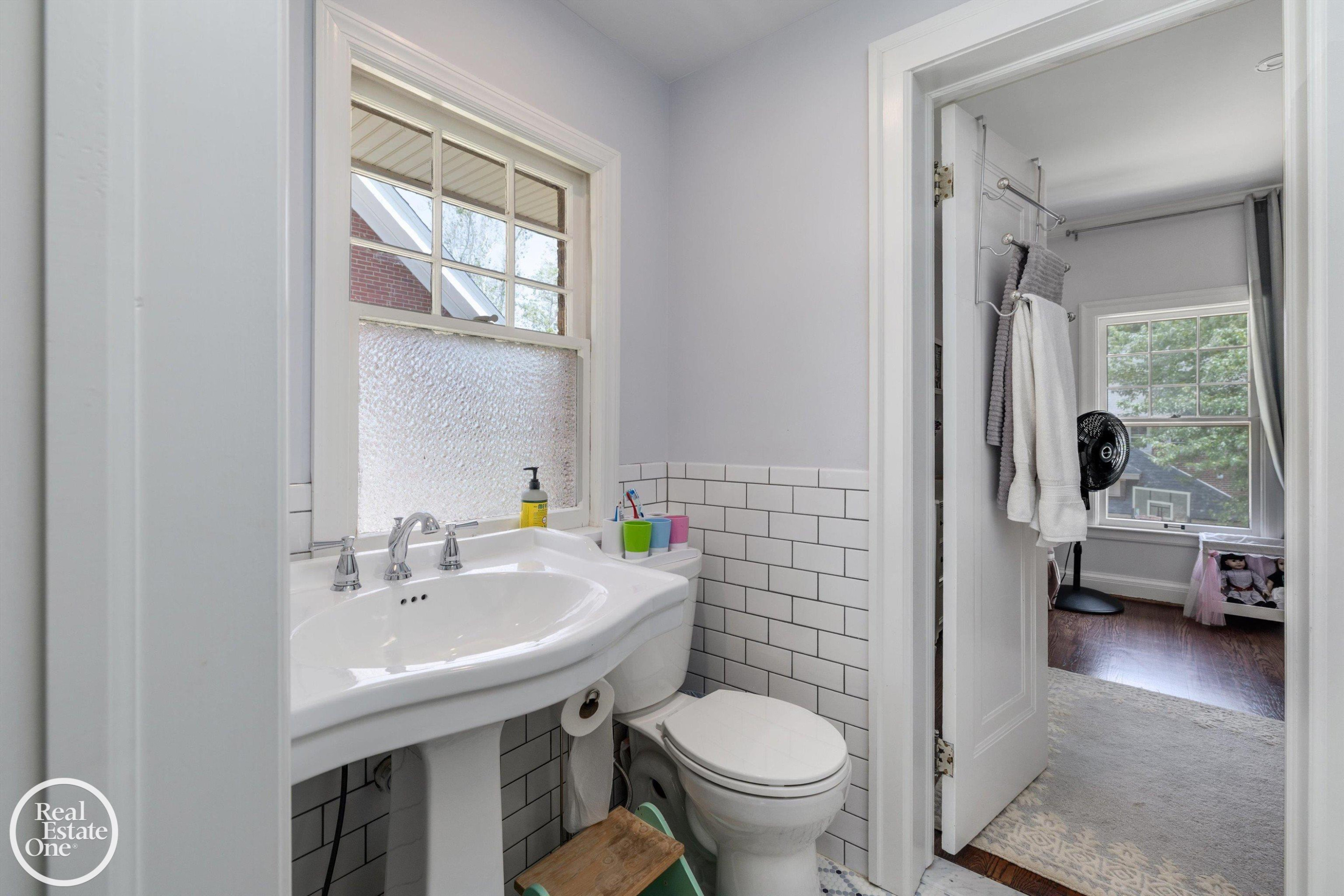 858 Bedford Road, Grosse Pointe Park, MI 48230 — Photo 31