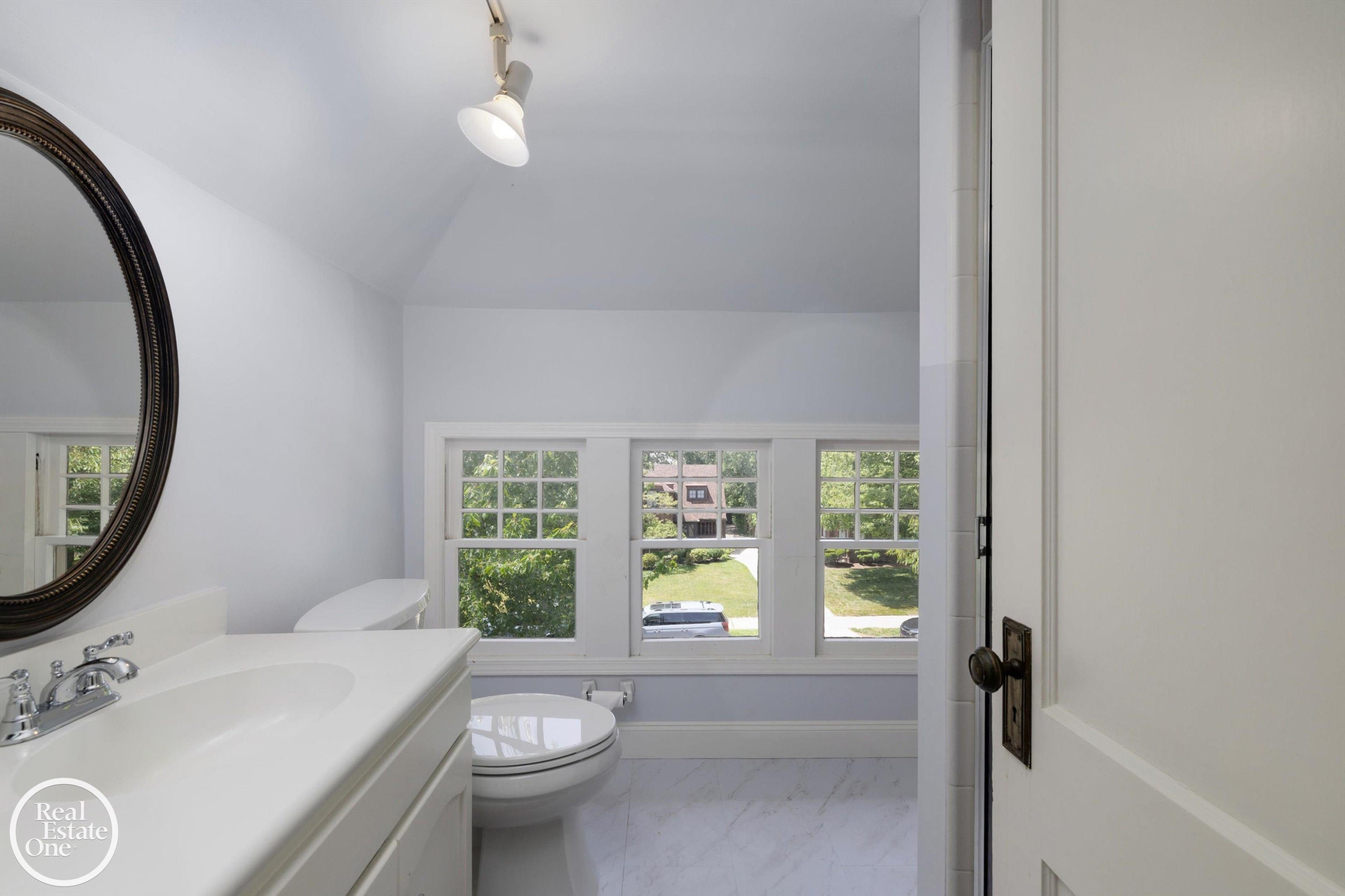 858 Bedford Road, Grosse Pointe Park, MI 48230 — Photo 38