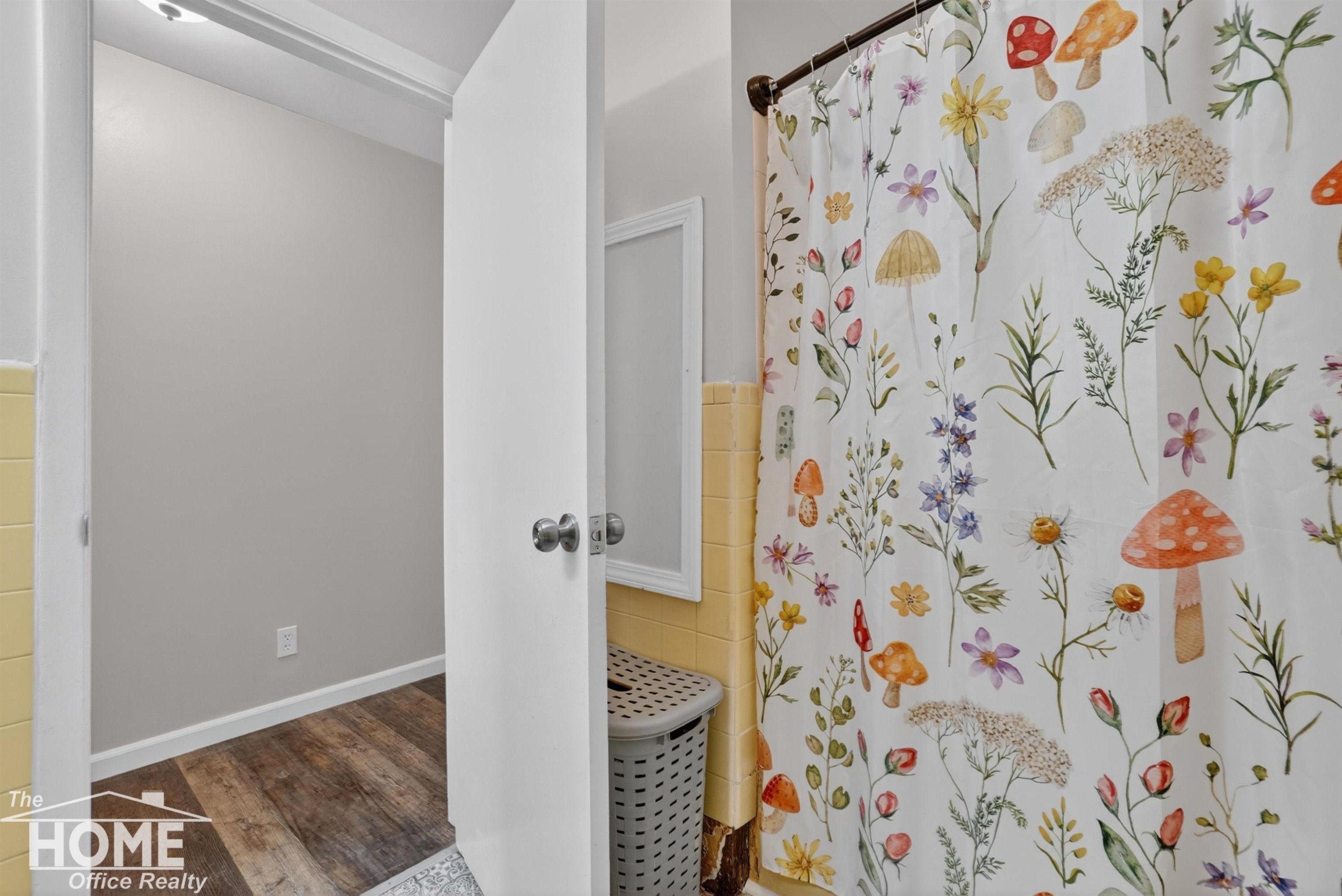 823 Tracy Street, Owosso, MI 48867 — Photo 13