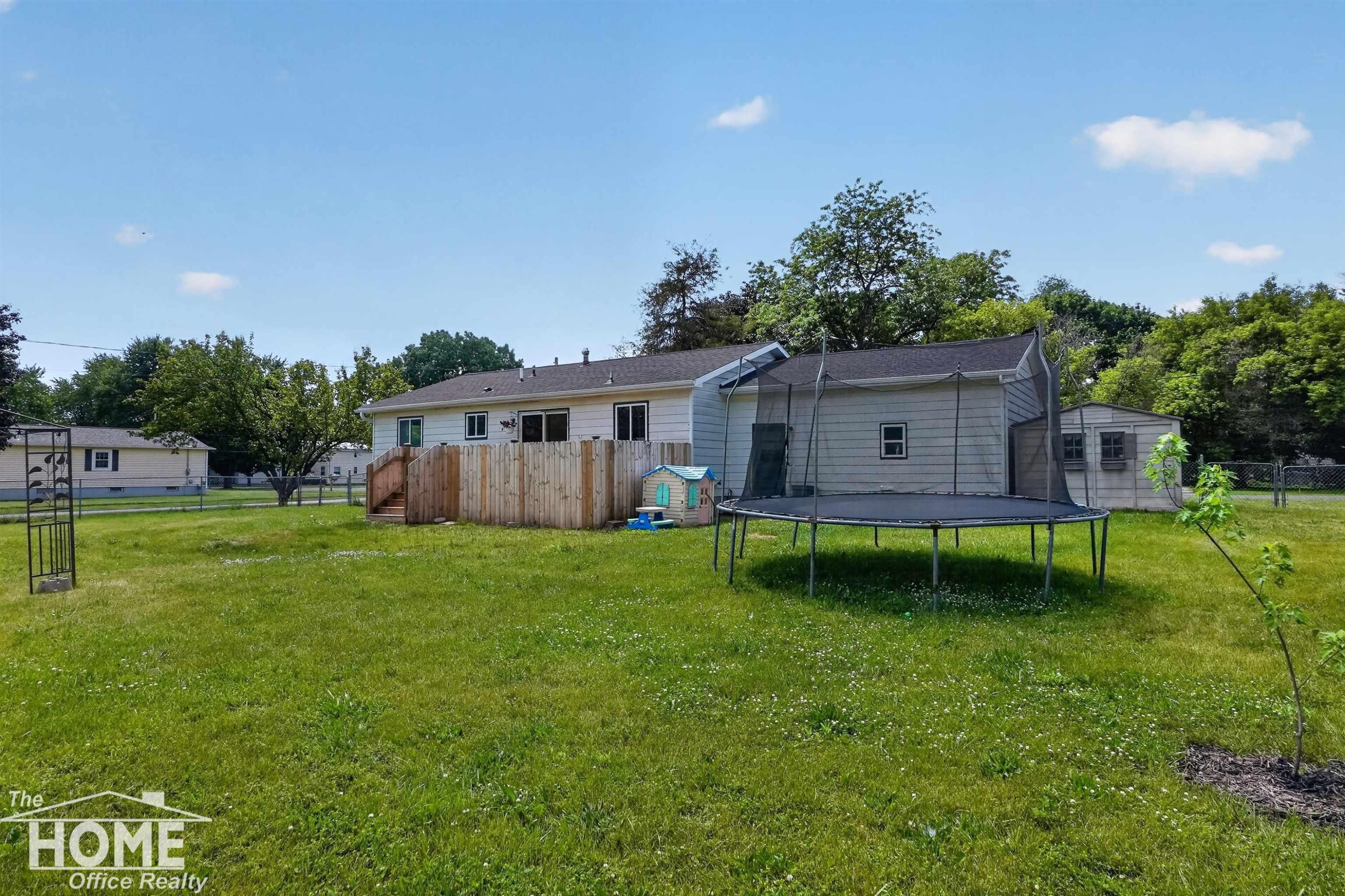 823 Tracy Street, Owosso, MI 48867 — Photo 30