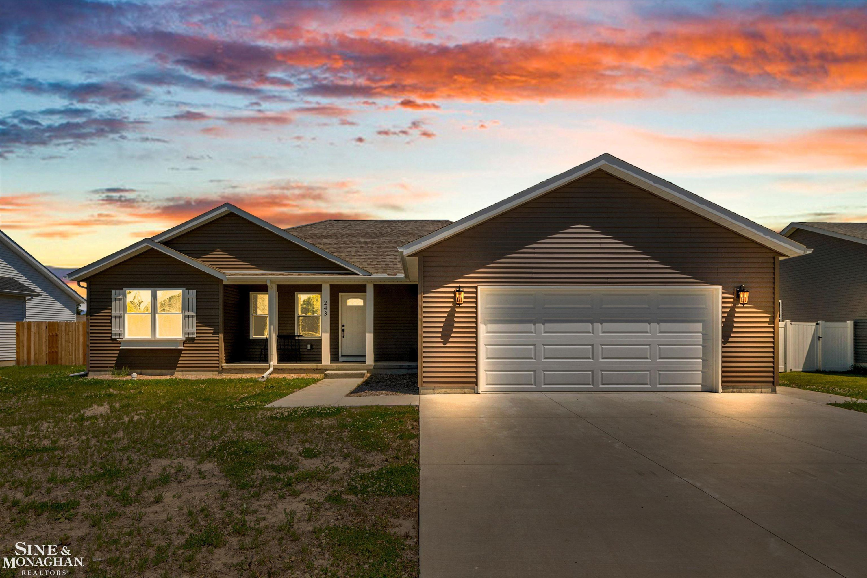 243 Oregon Avenue, Marysville, MI 48040
