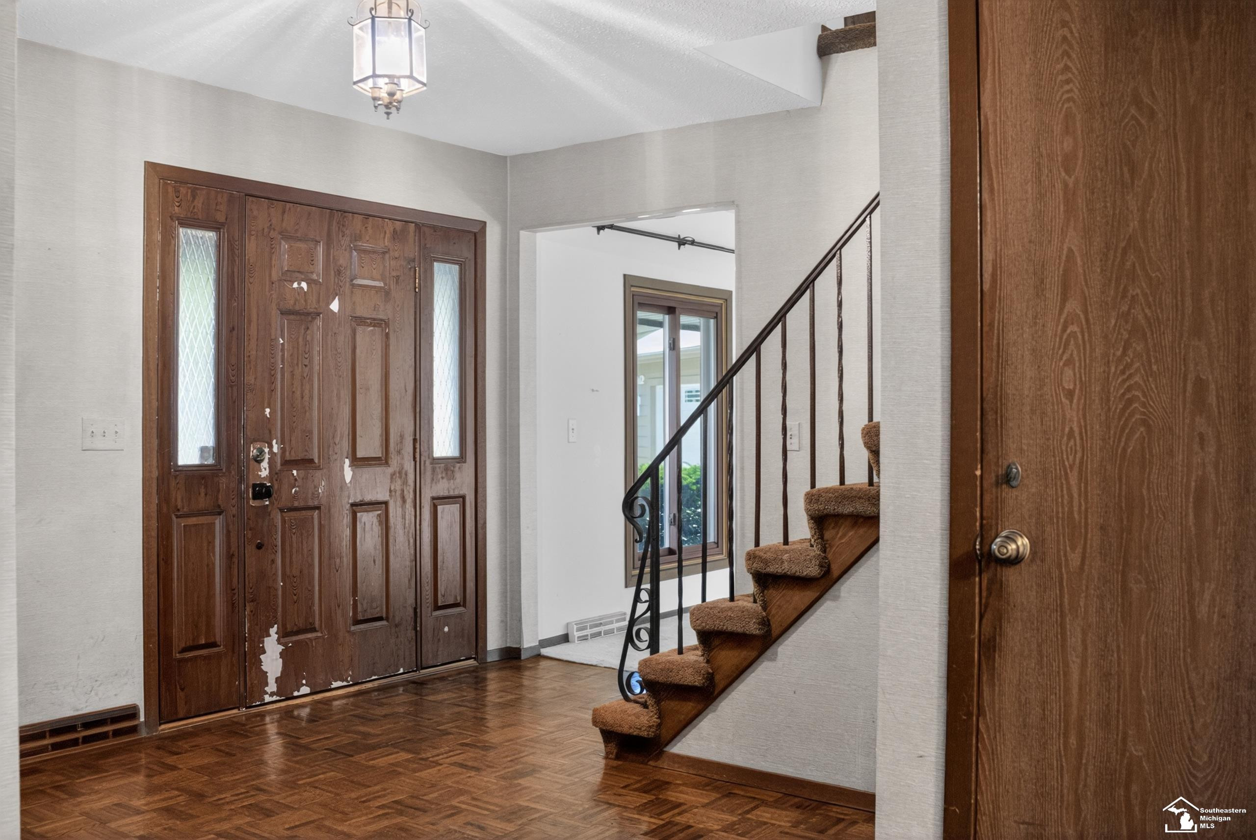 8008 Fox Run Court, Temperance, MI 48182 — Photo 2
