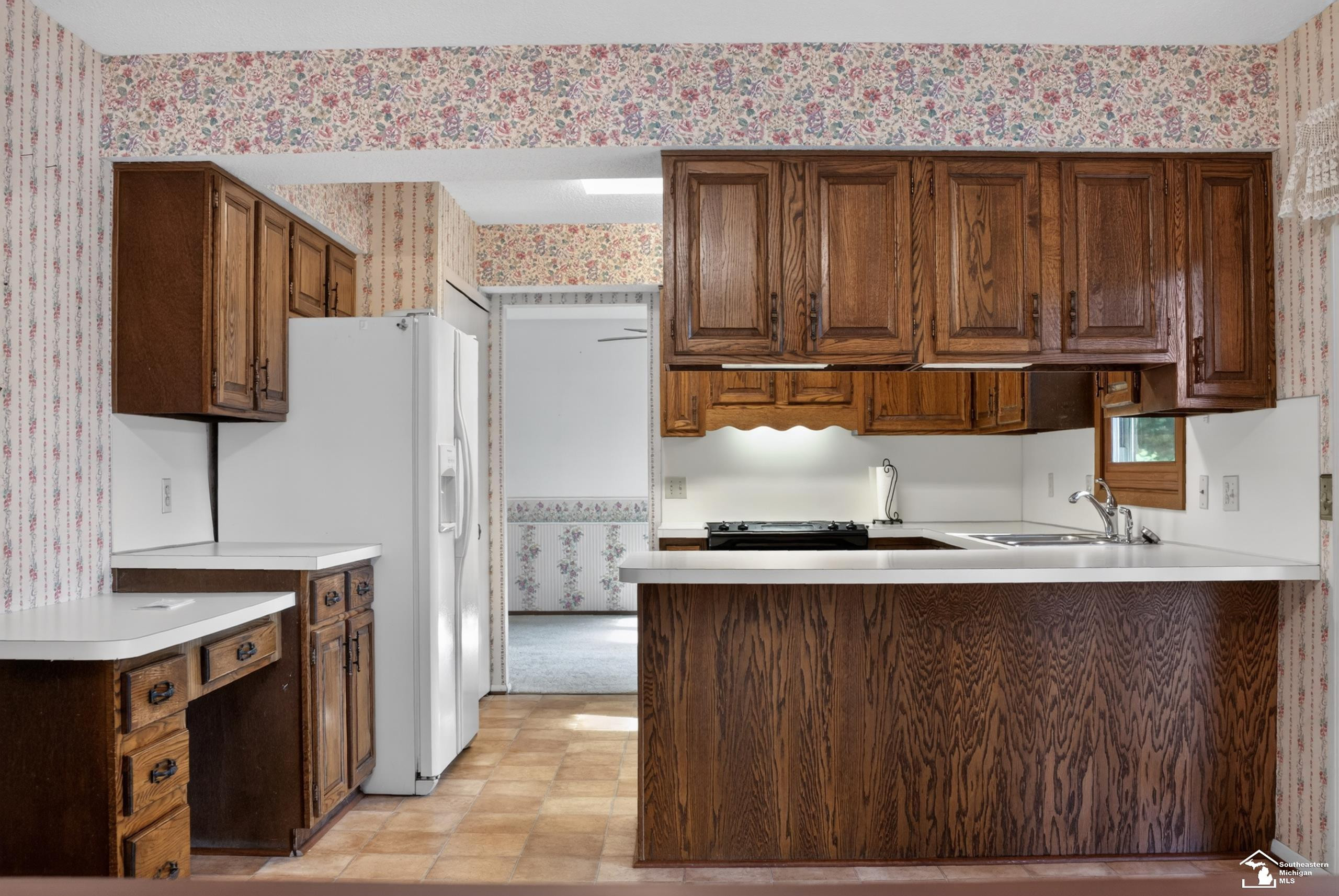 8008 Fox Run Court, Temperance, MI 48182 — Photo 7