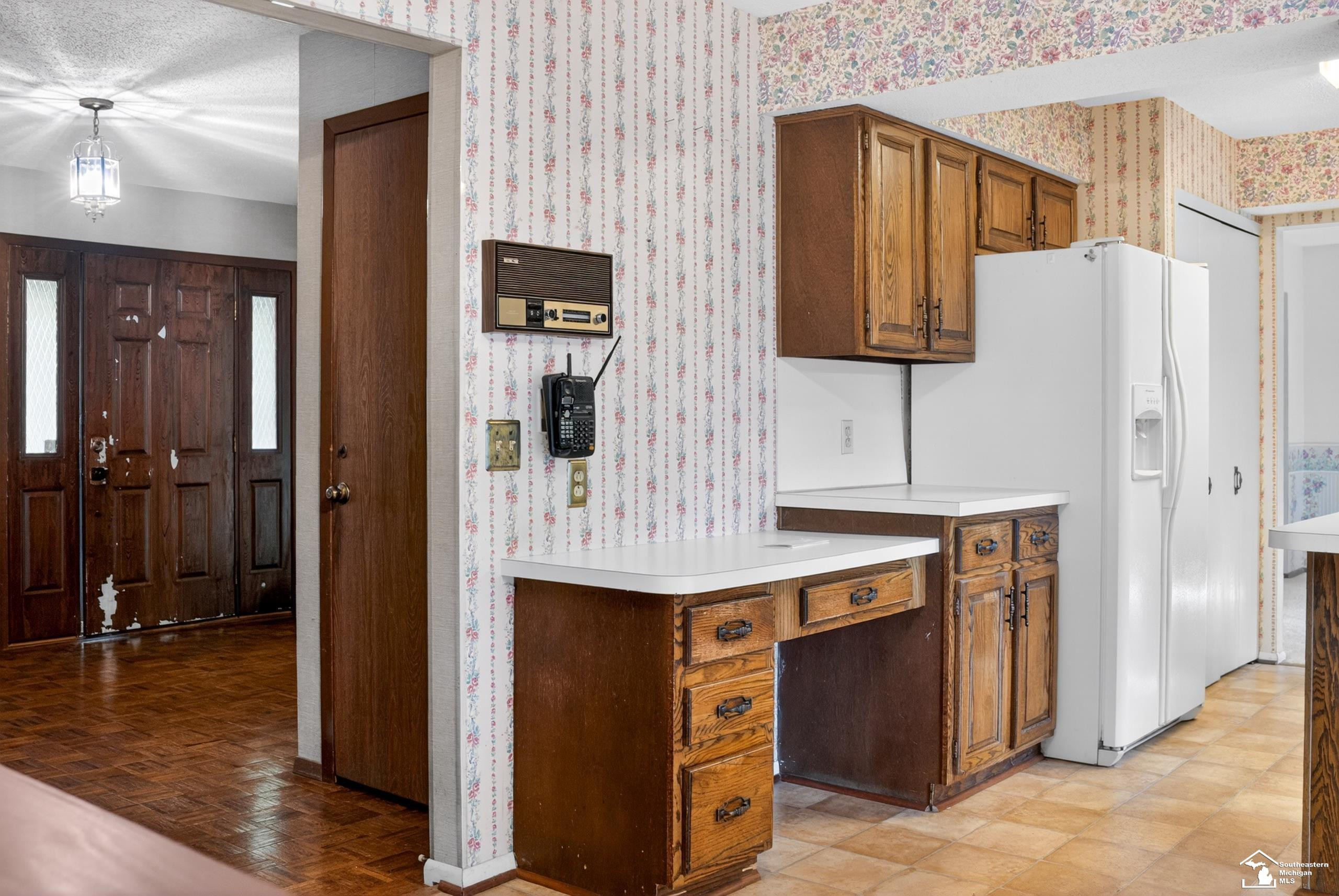 8008 Fox Run Court, Temperance, MI 48182 — Photo 8