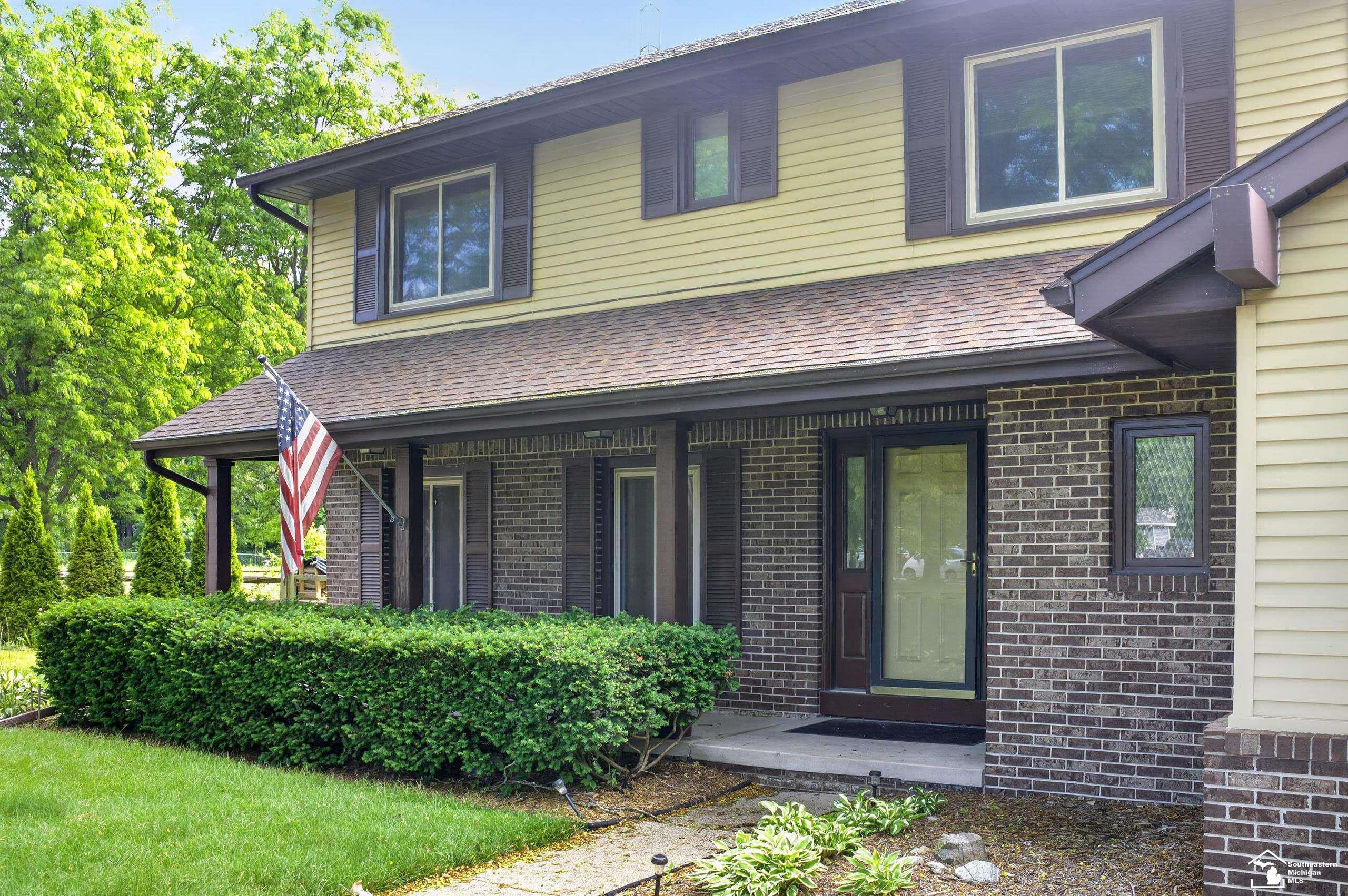 8008 Fox Run Court, Temperance, MI 48182 — Photo 36