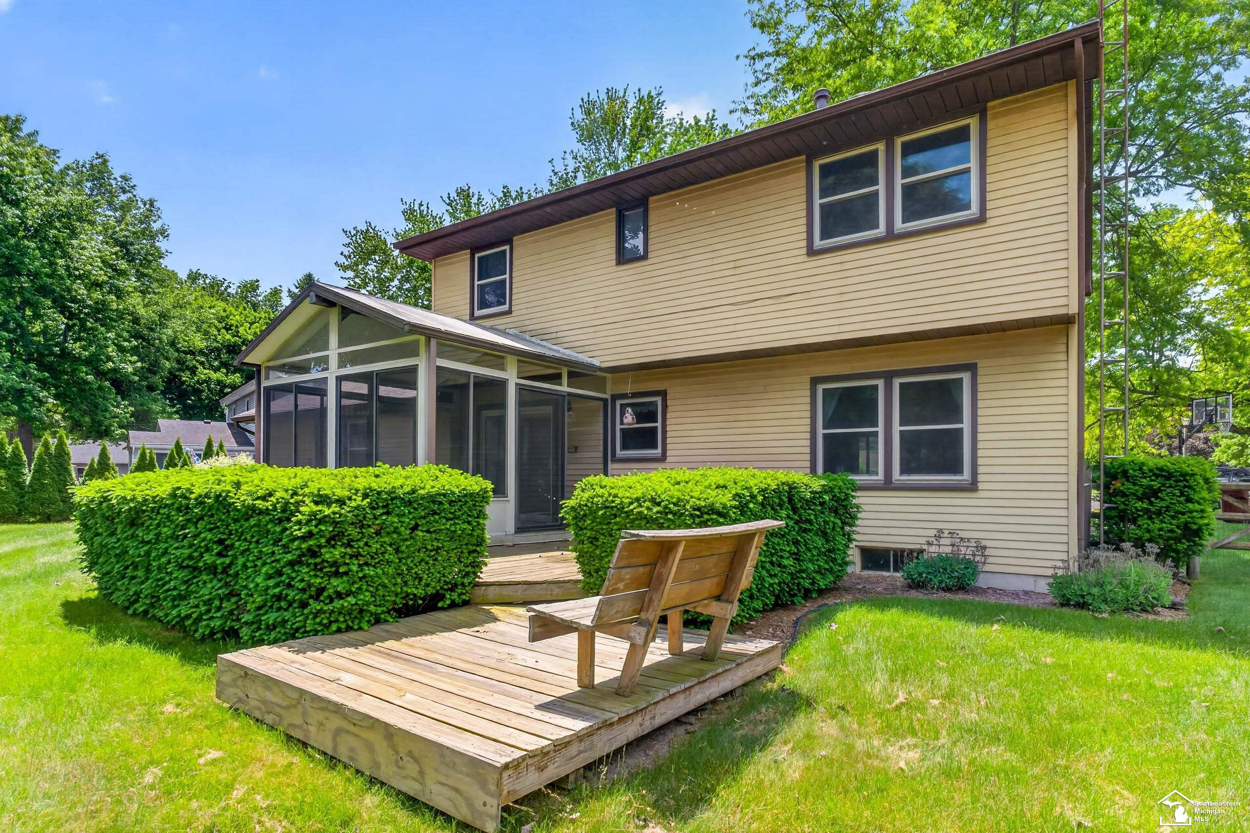 8008 Fox Run Court, Temperance, MI 48182 — Photo 37
