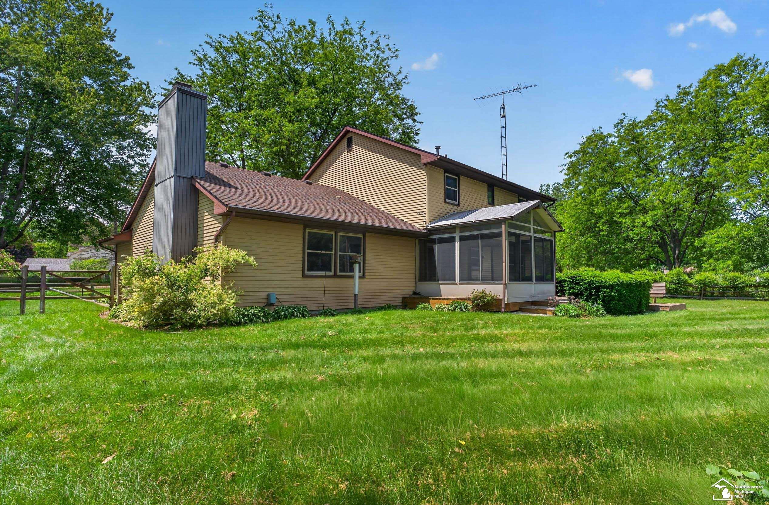 8008 Fox Run Court, Temperance, MI 48182 — Photo 41
