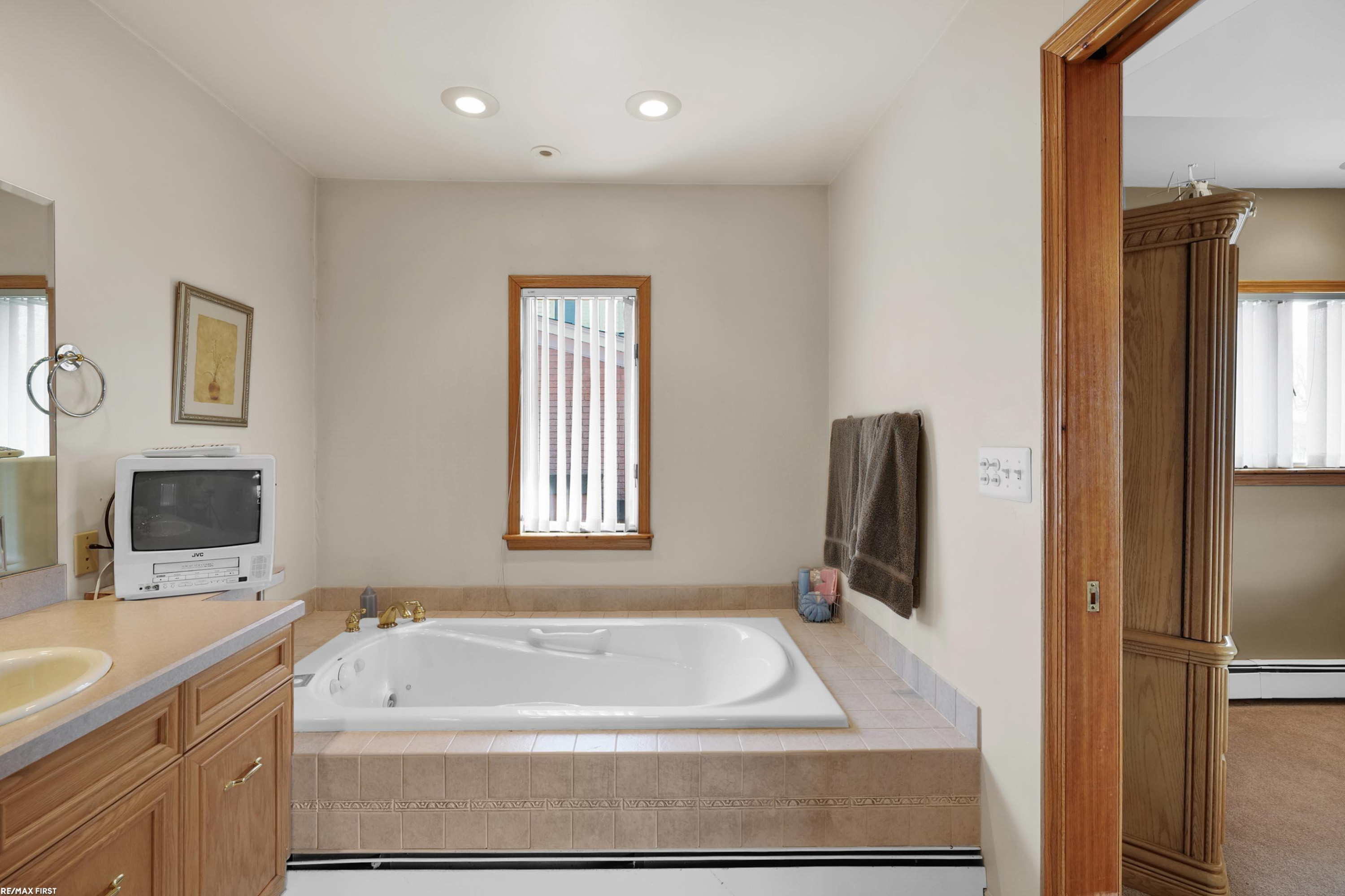 41589 Windmill Street, MI — Photo 15