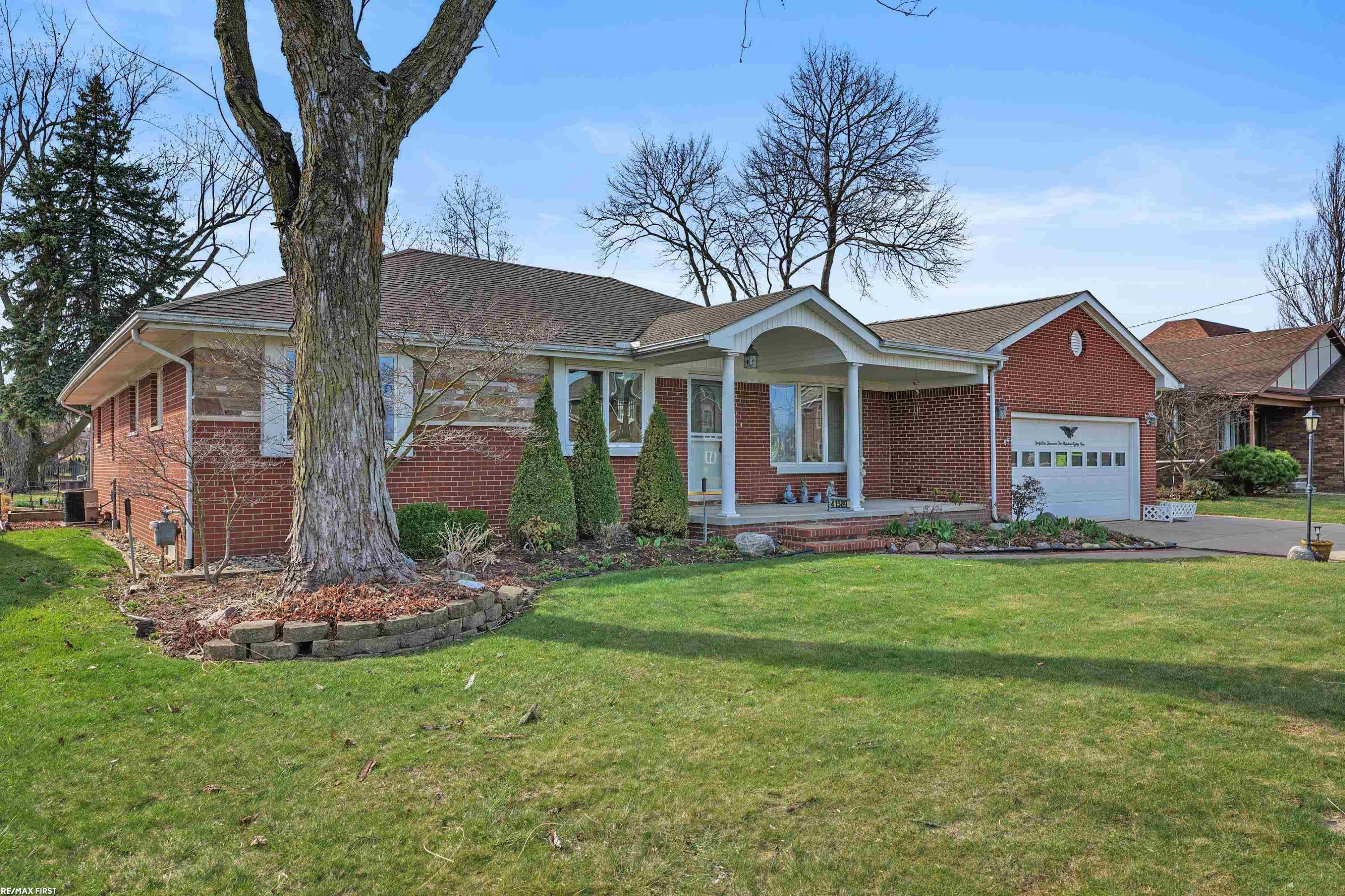 41589 Windmill Street, MI — Photo 31