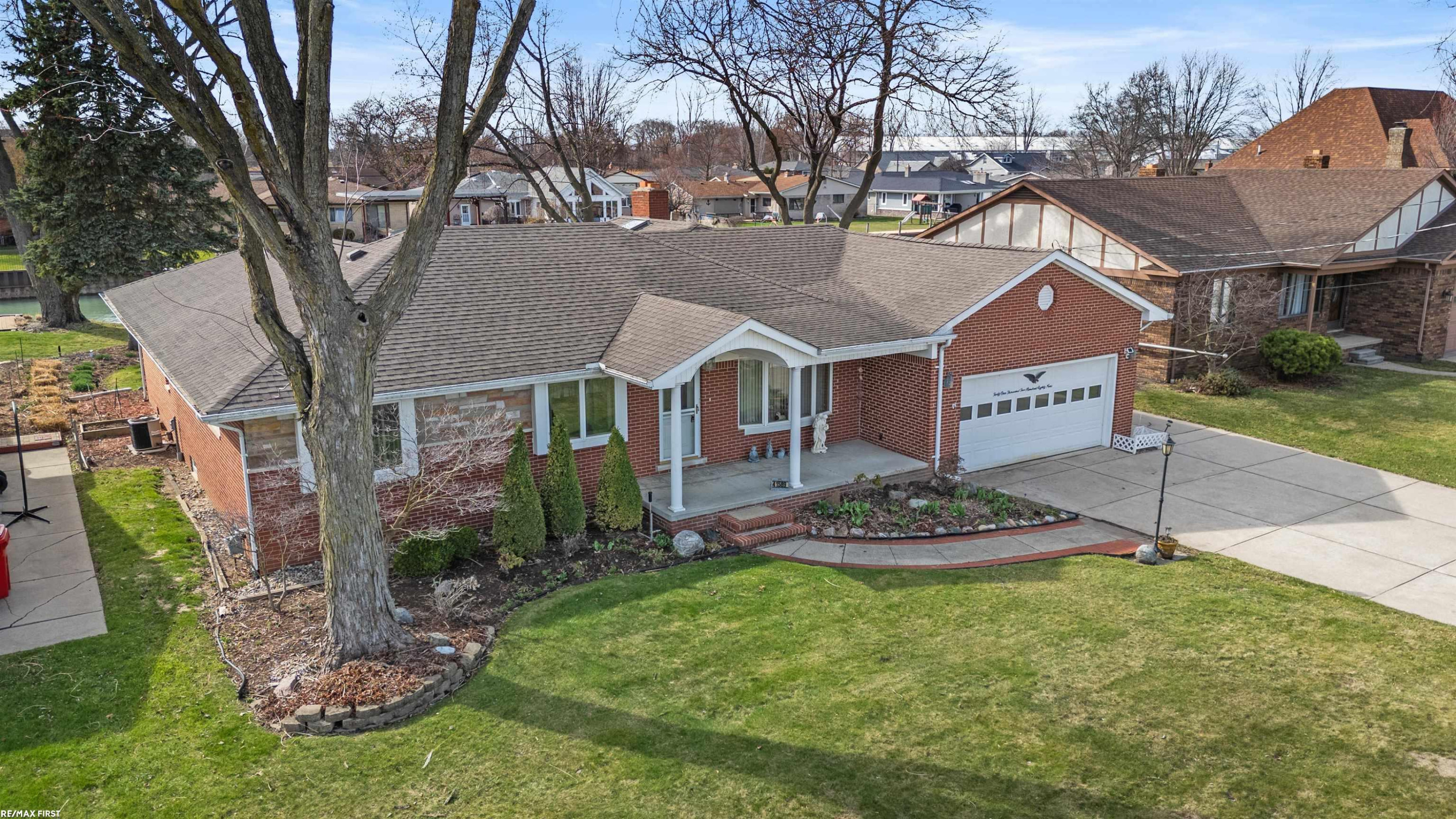 41589 Windmill Street, MI — Photo 35