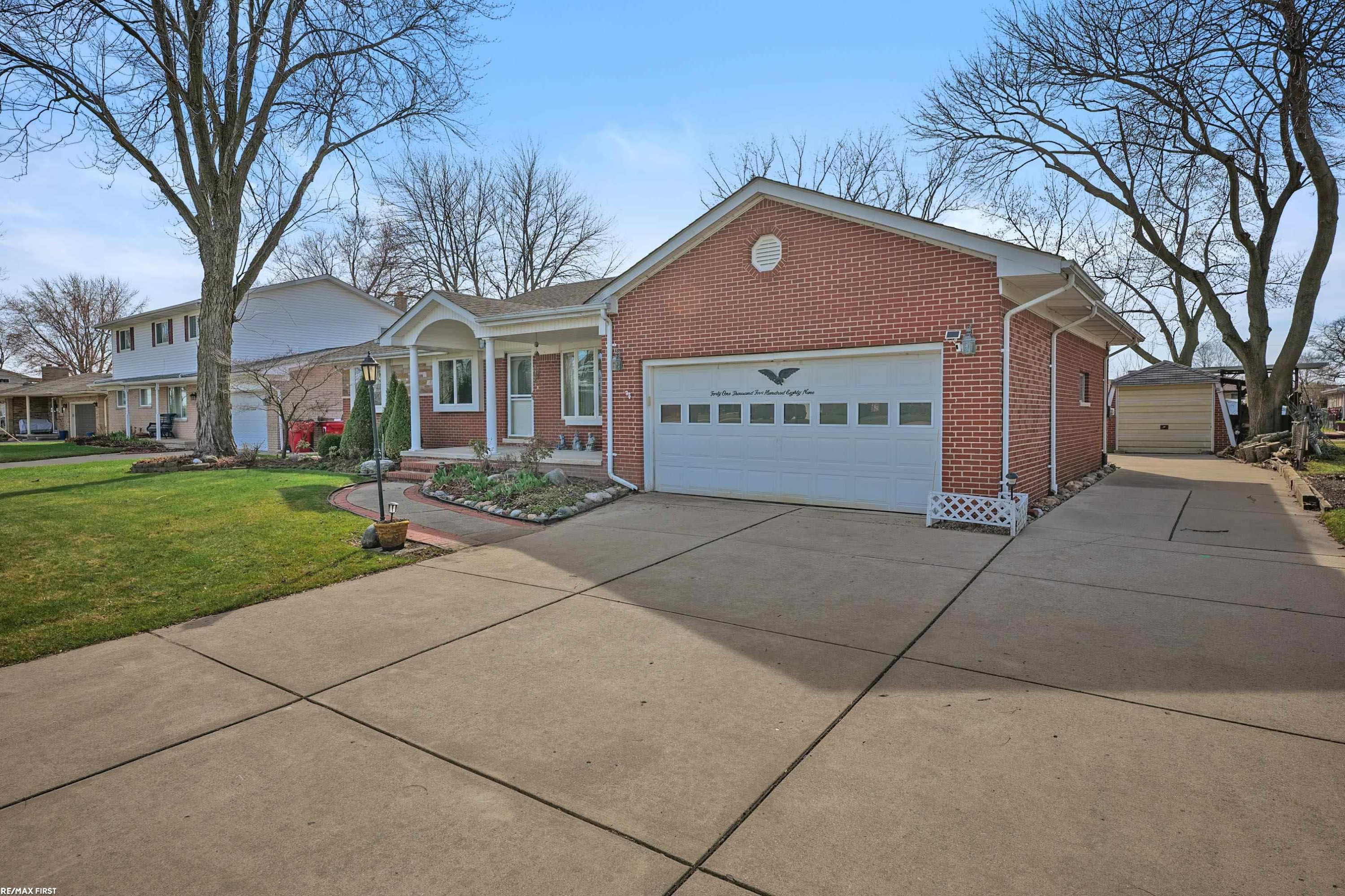 41589 Windmill Street, MI — Photo 37
