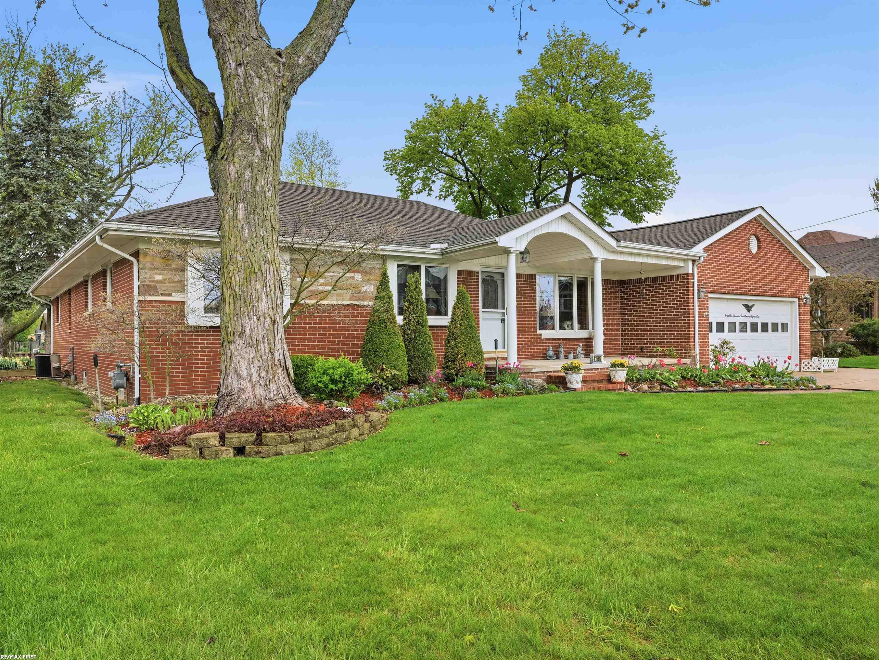 41589 Windmill Street, MI — Photo 39