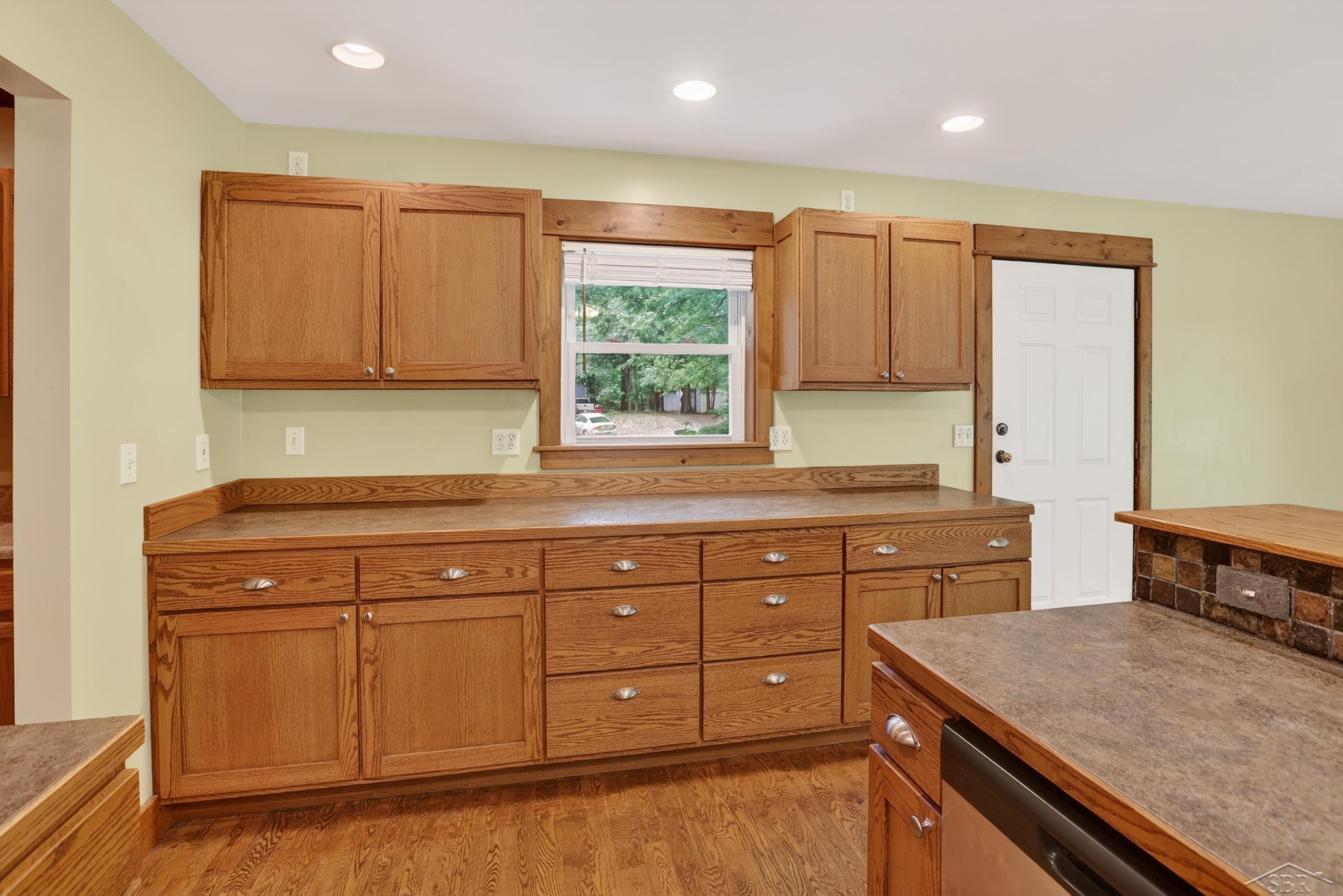 1969 Barbara Lane, Harrison, MI 48625 — Photo 9