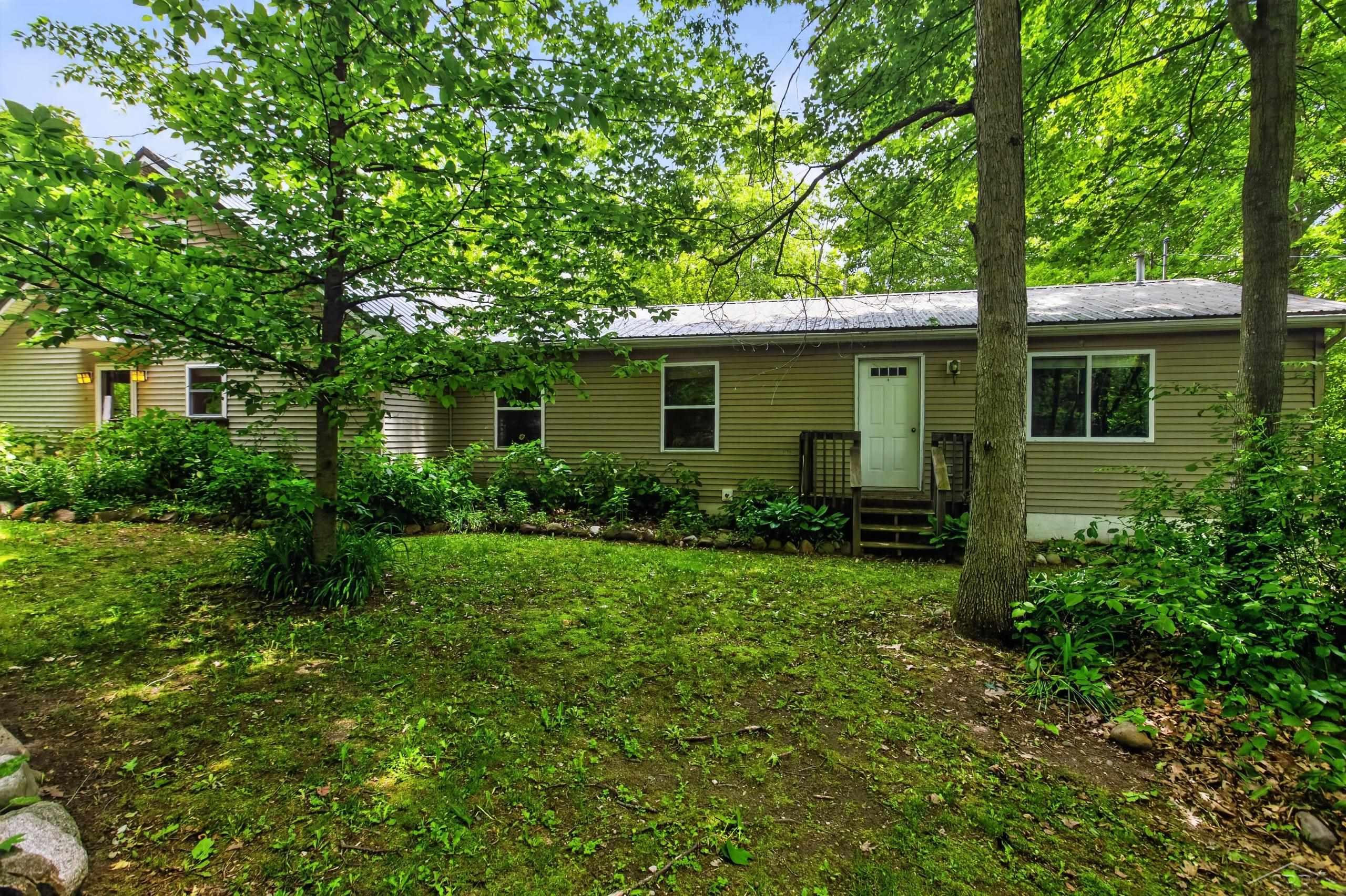 1969 Barbara Lane, Harrison, MI 48625 — Photo 45