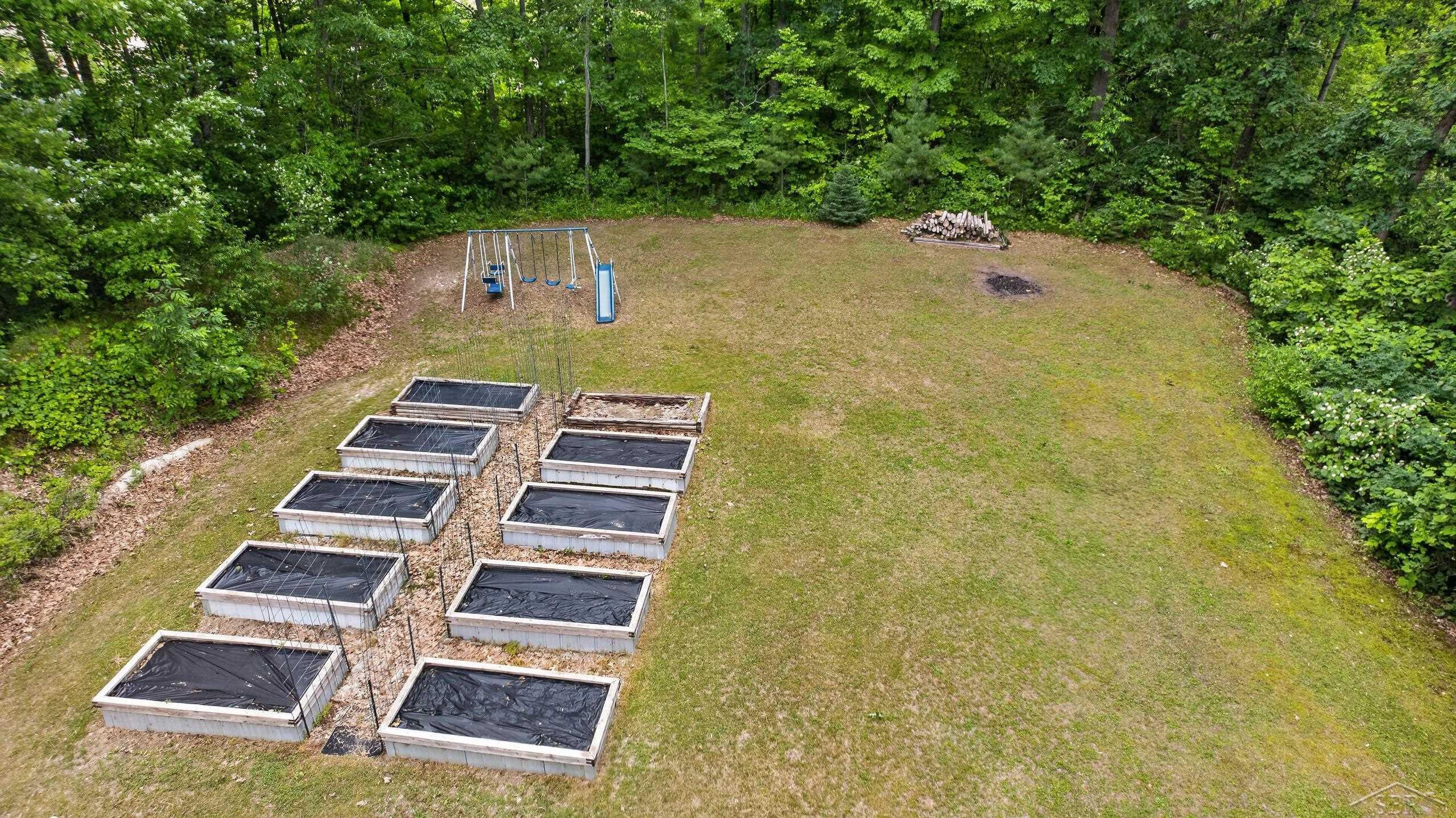 1969 Barbara Lane, Harrison, MI 48625 — Photo 60