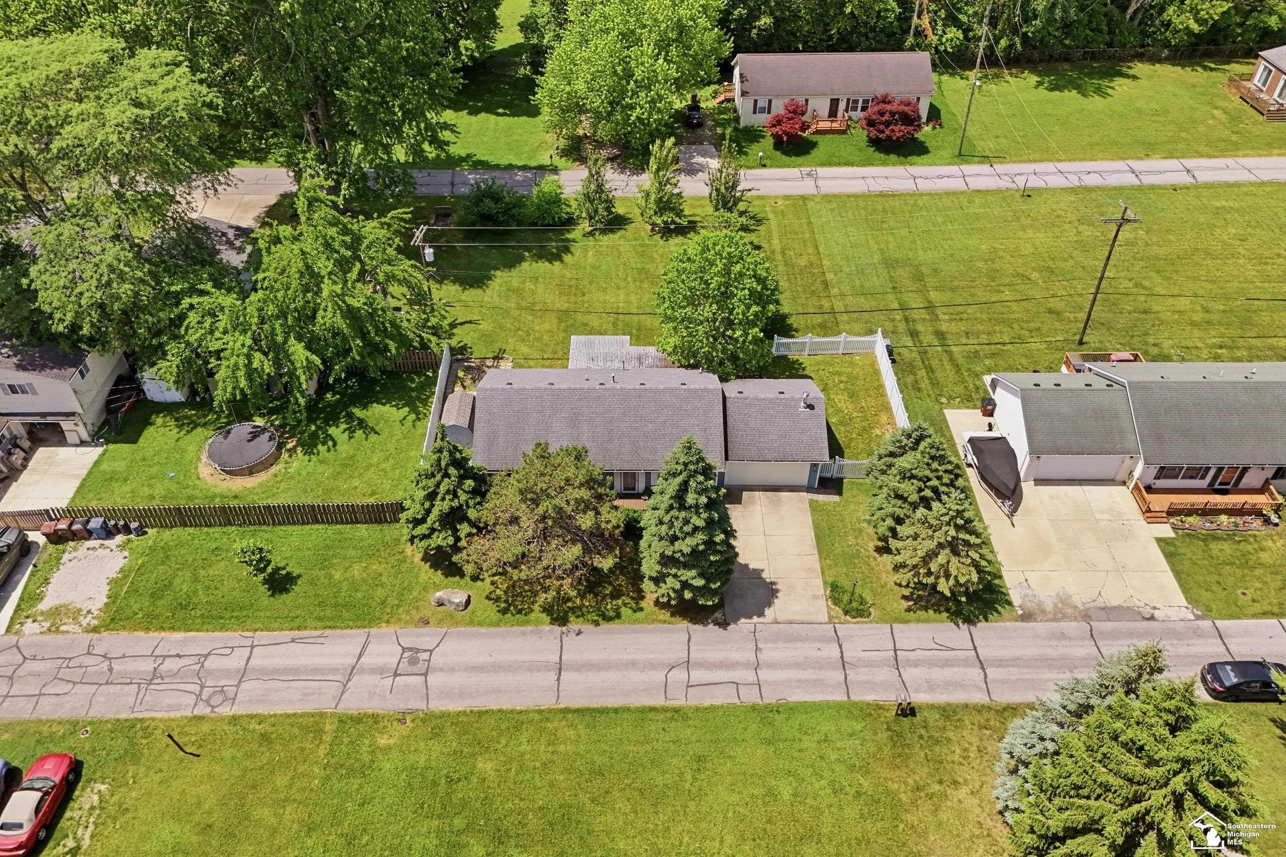 3484 Lakeshore Drive, Monroe, MI 48162 — Photo 3