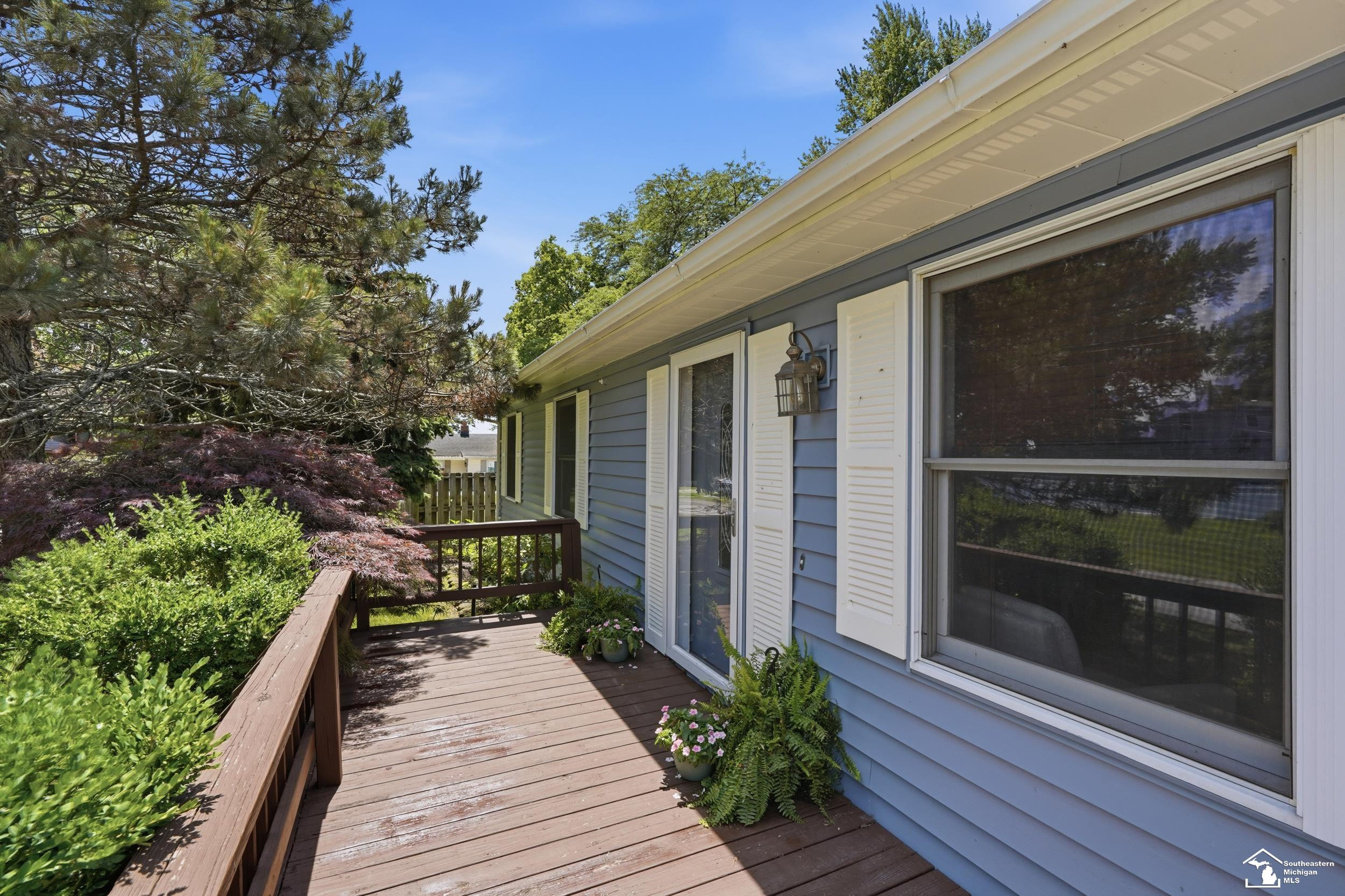 3484 Lakeshore Drive, Monroe, MI 48162 — Photo 5