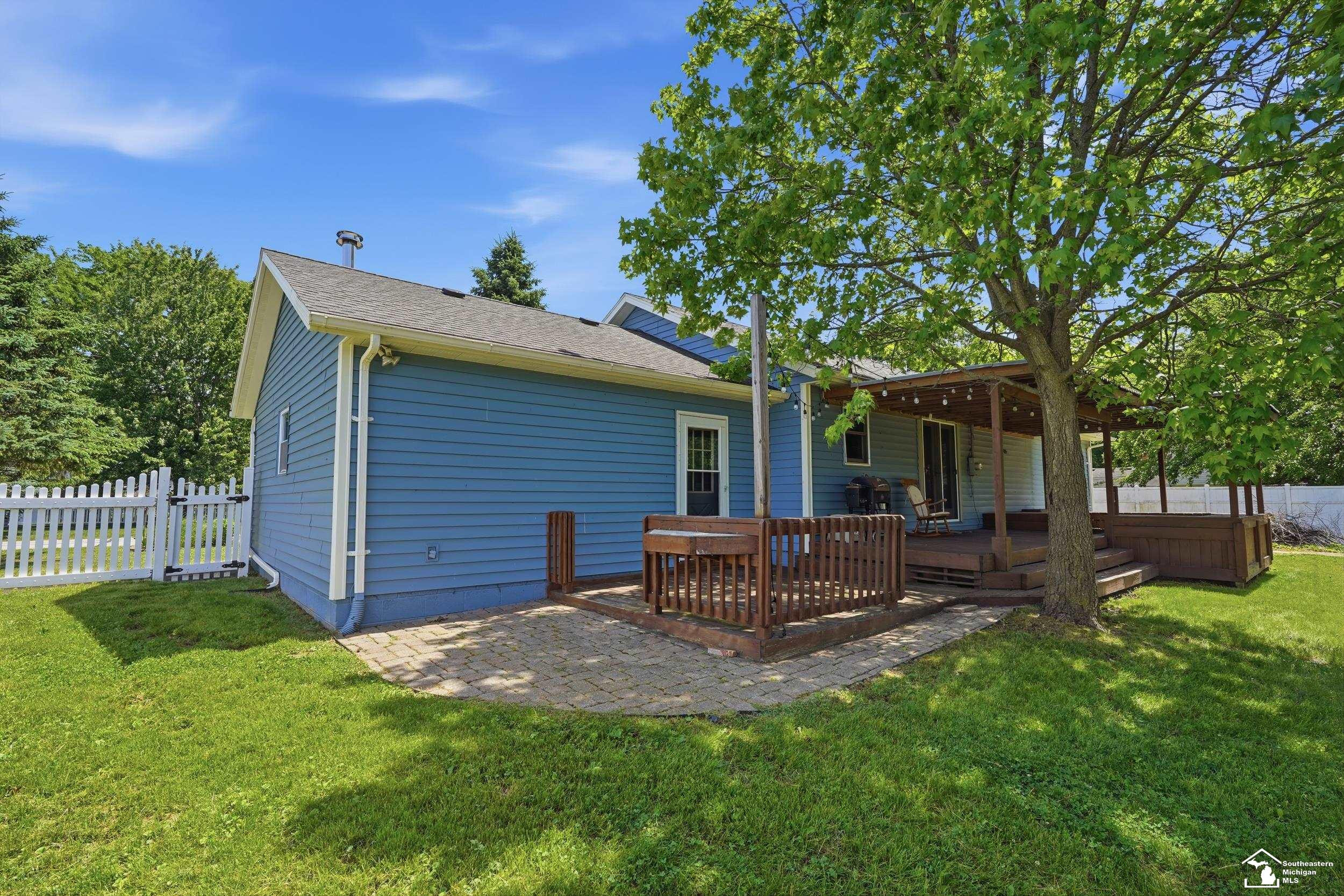 3484 Lakeshore Drive, Monroe, MI 48162 — Photo 36
