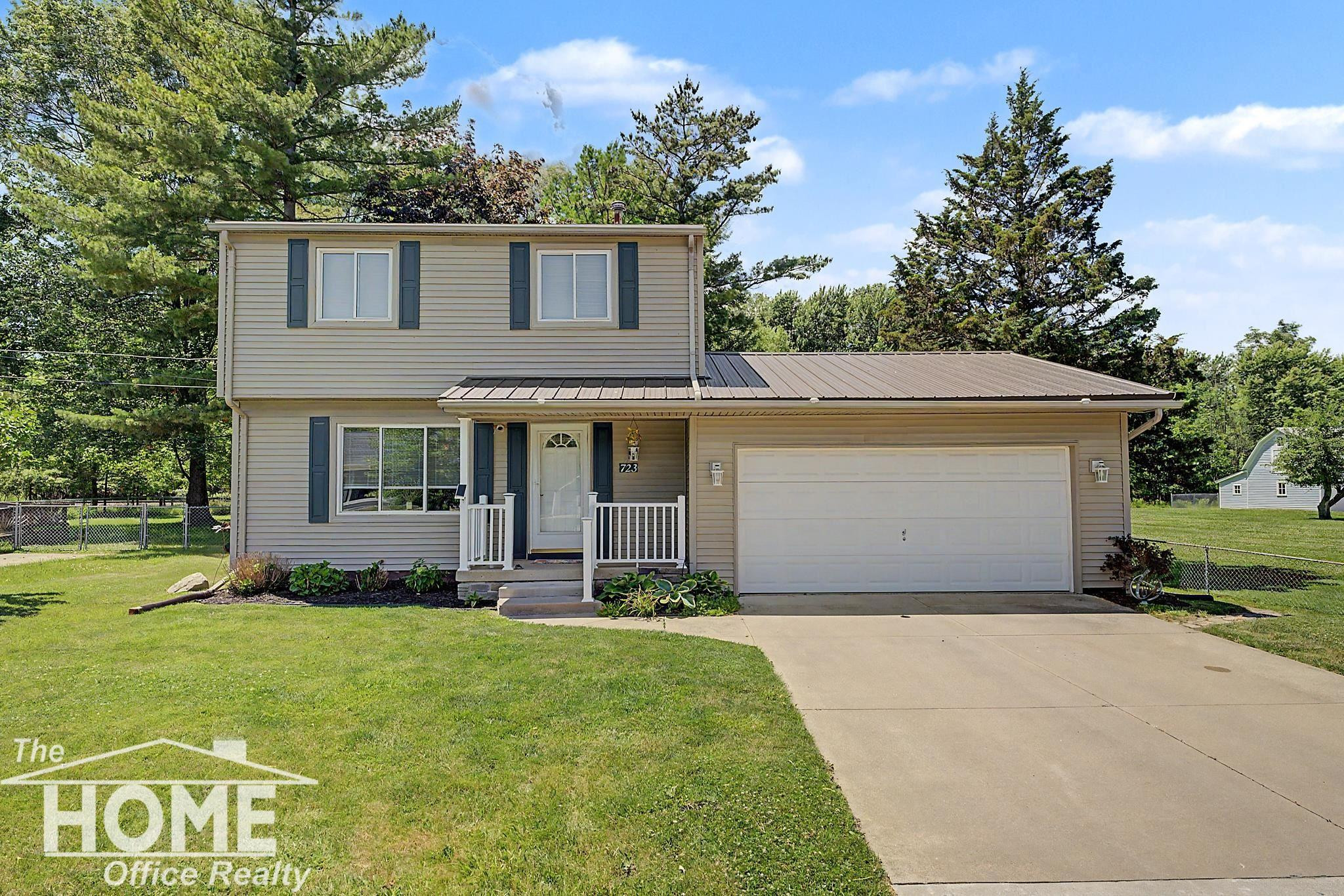 723 Center Street, Owosso, MI 48867 — front exterior