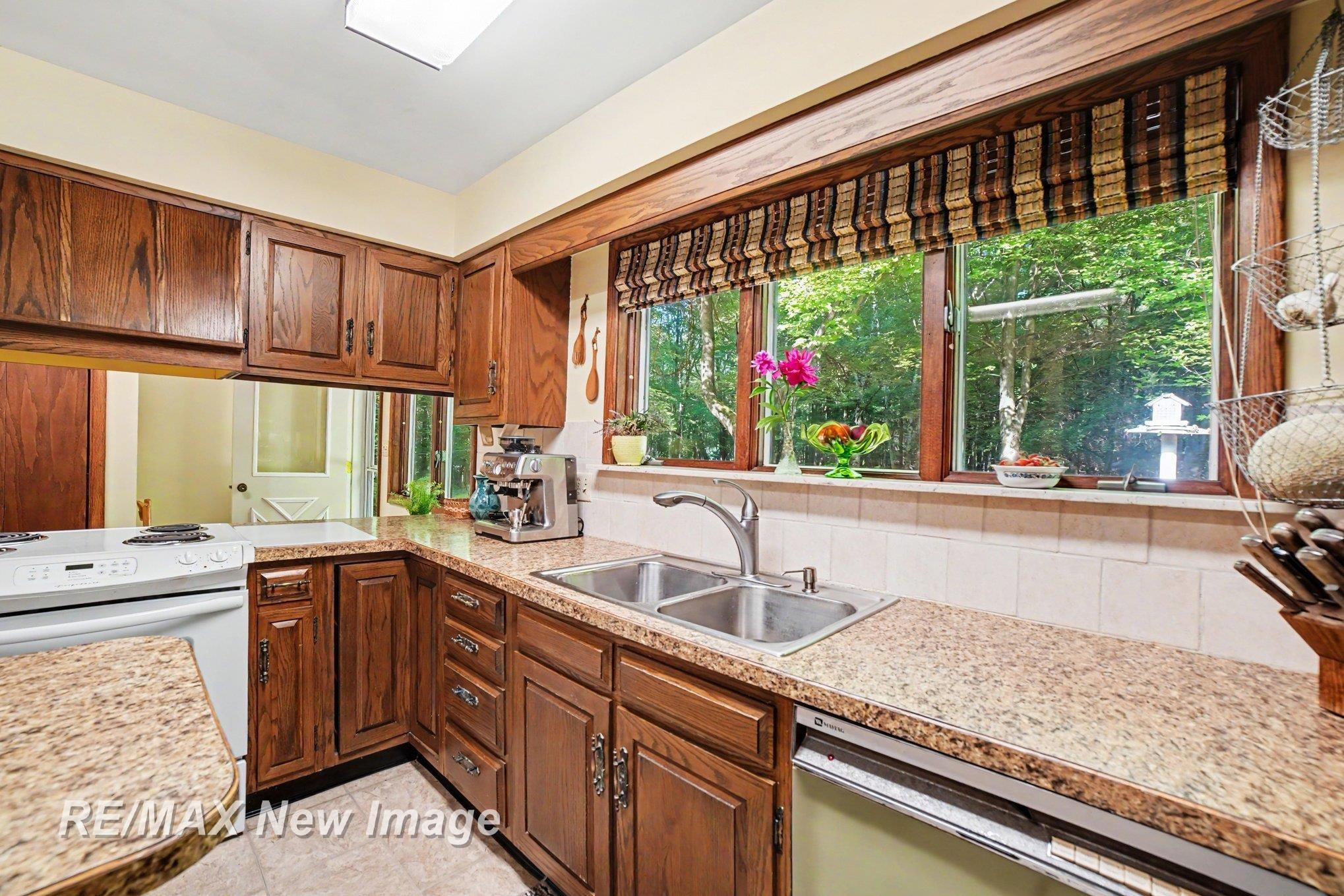 4093 Pruess Road, Freeland, MI 48623 — Photo 14