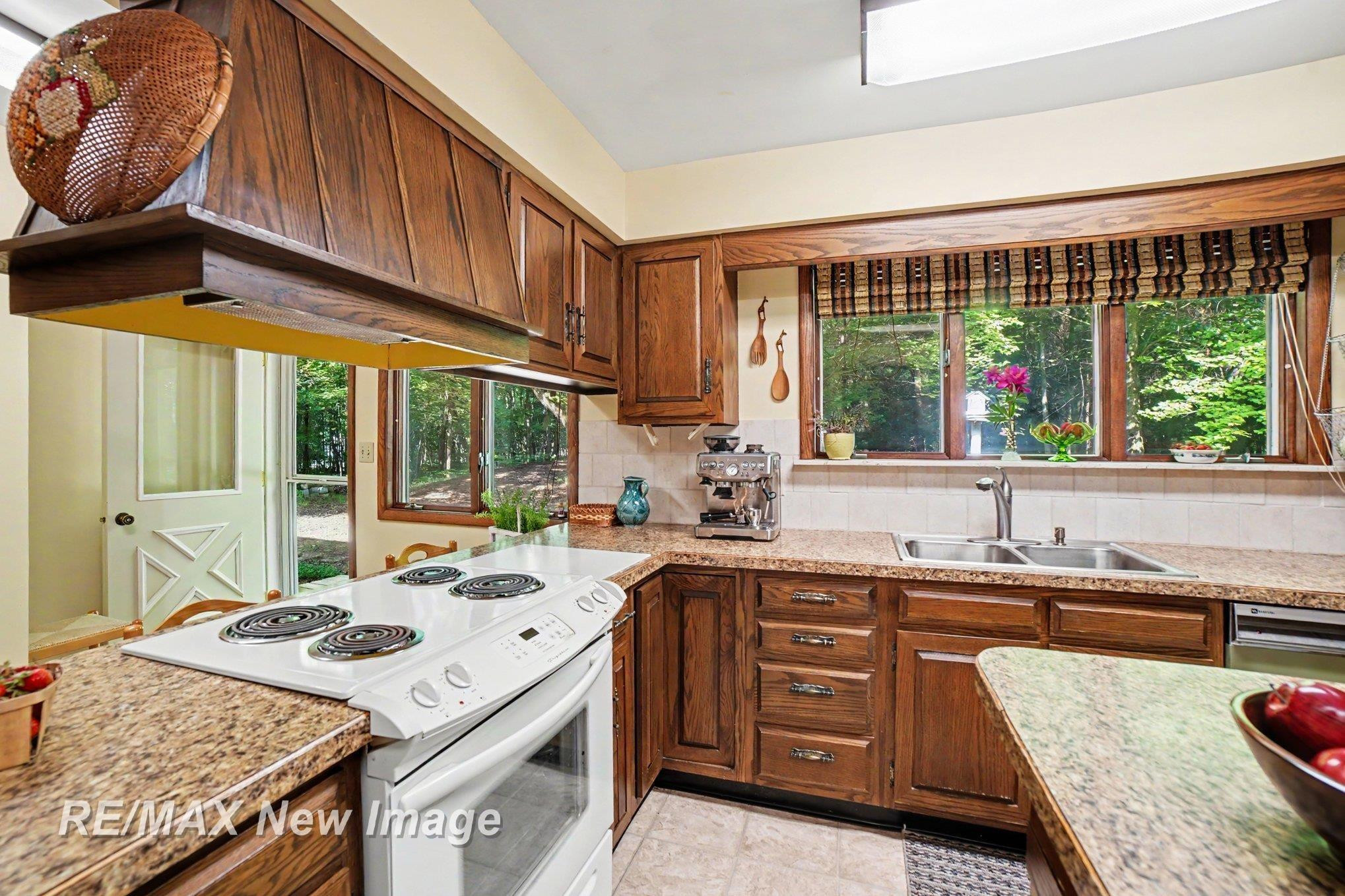 4093 Pruess Road, Freeland, MI 48623 — Photo 15
