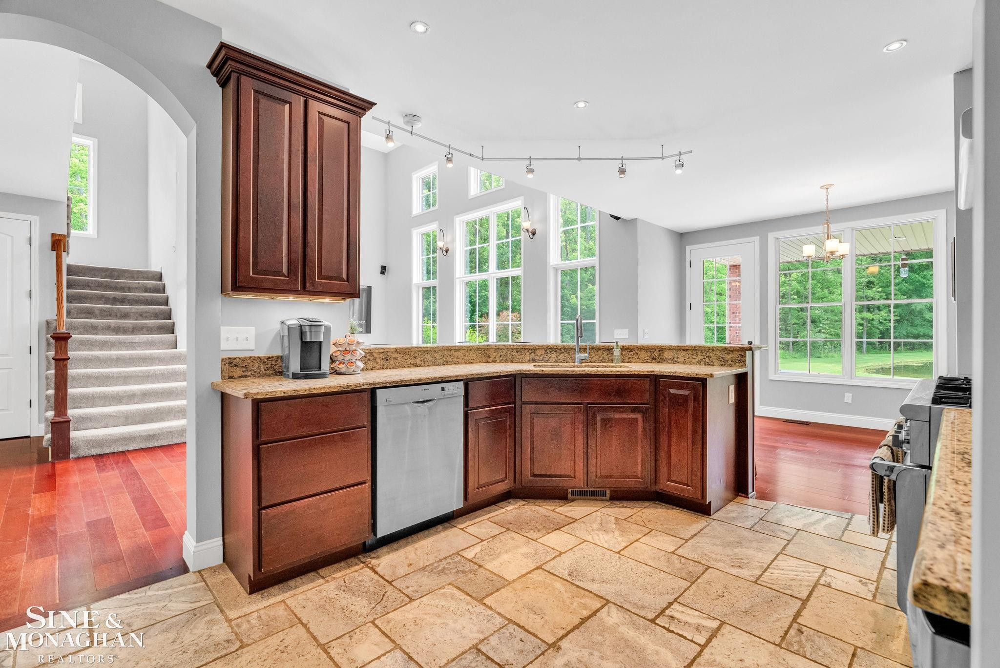 7329 Lindsey Road, MI — Photo 18