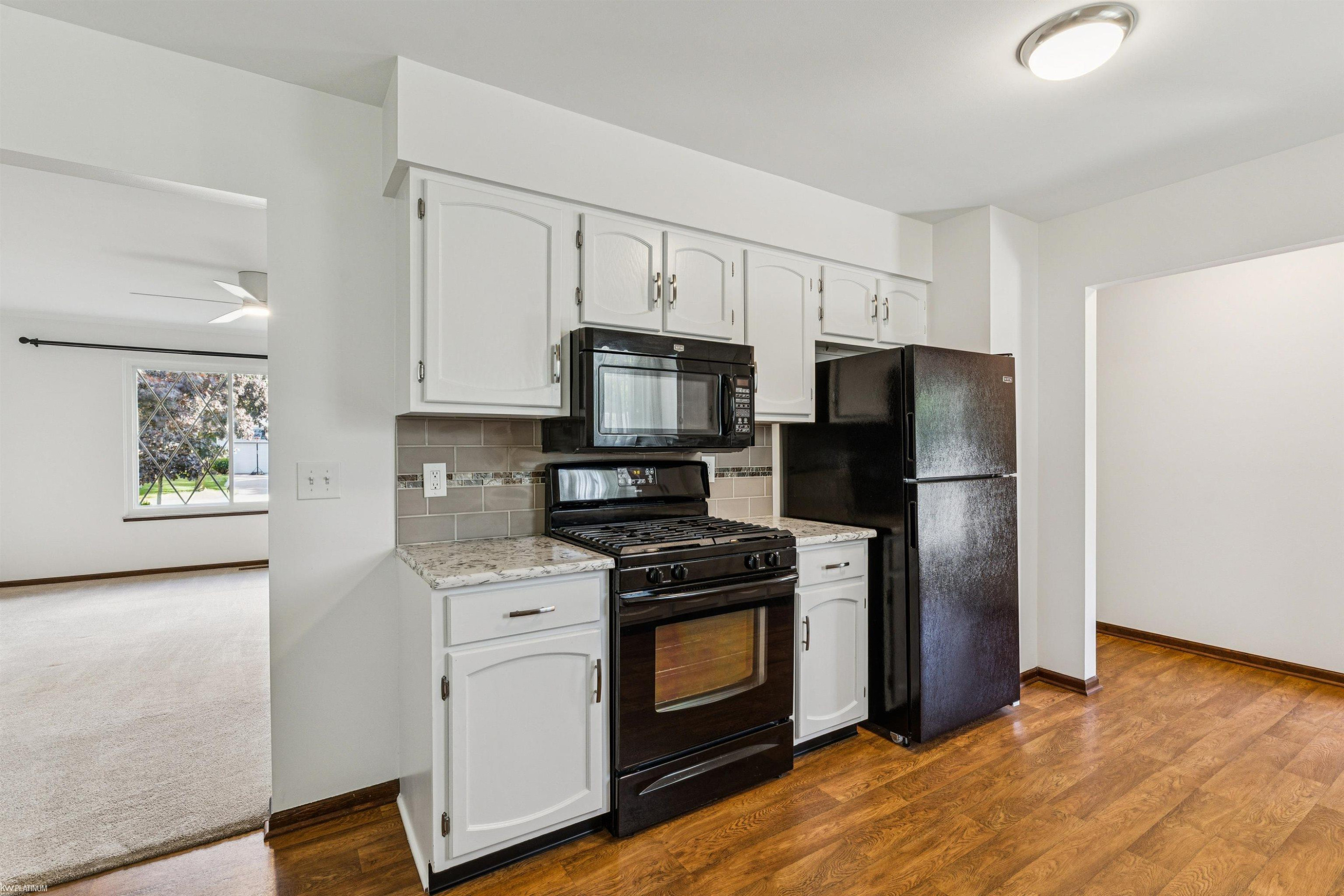 1444 Old Squire Lane, Port Huron, MI 48060 — Photo 9