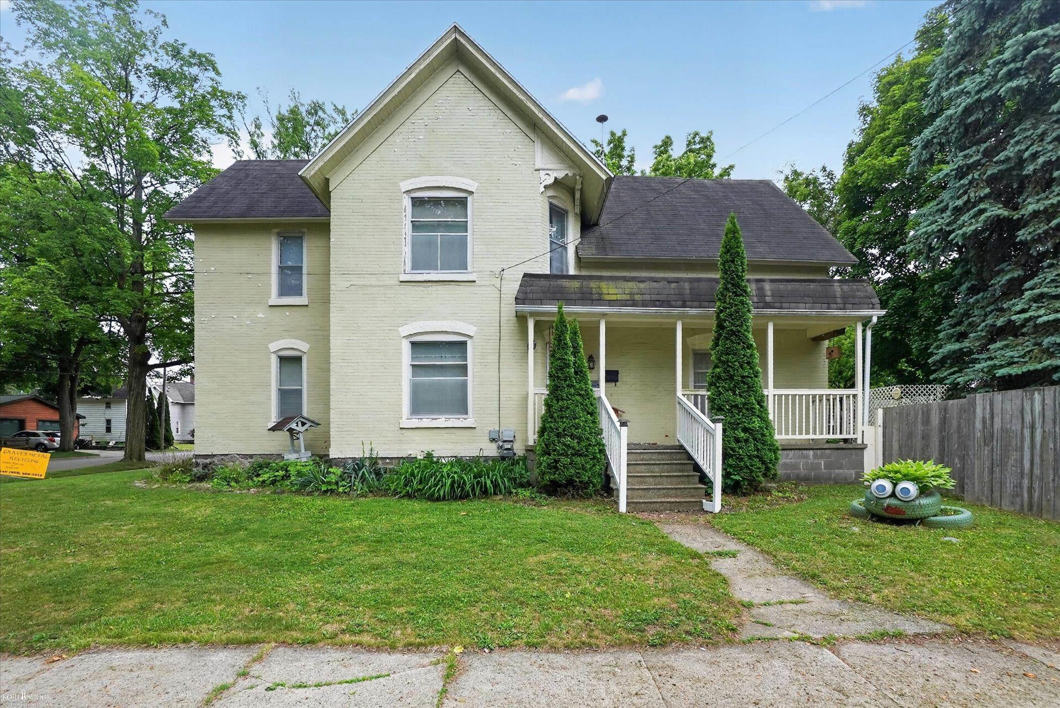 211 MARQUETTE Street, Durand, MI 48429