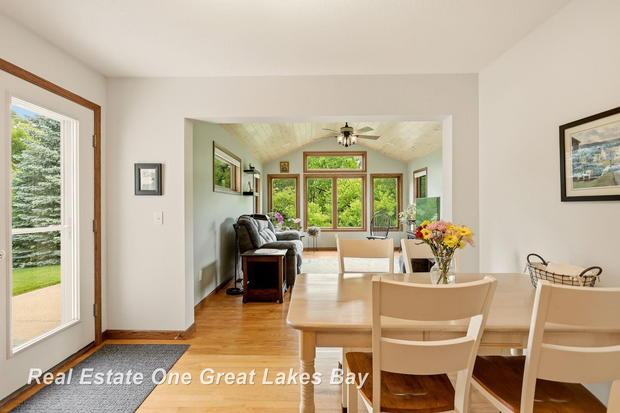 5375 Jillian Drive, Bay City, MI 48706 — Photo 13