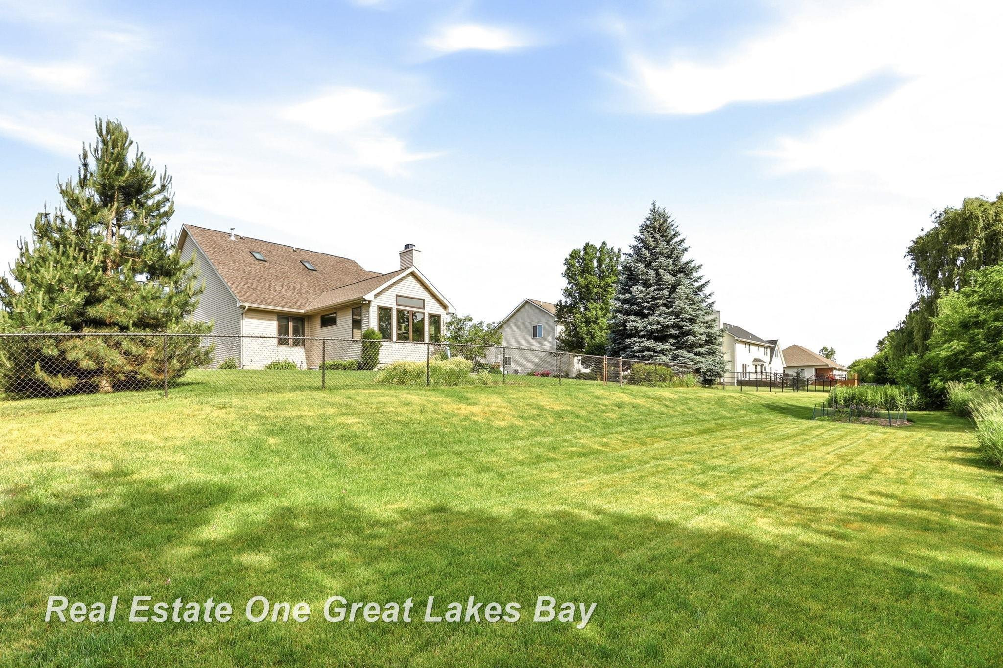 5375 Jillian Drive, Bay City, MI 48706 — Photo 48