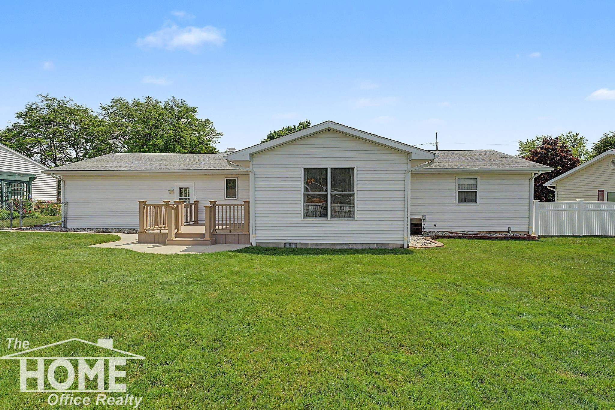 983 Krust Drive, Owosso, MI 48867 — Photo 4