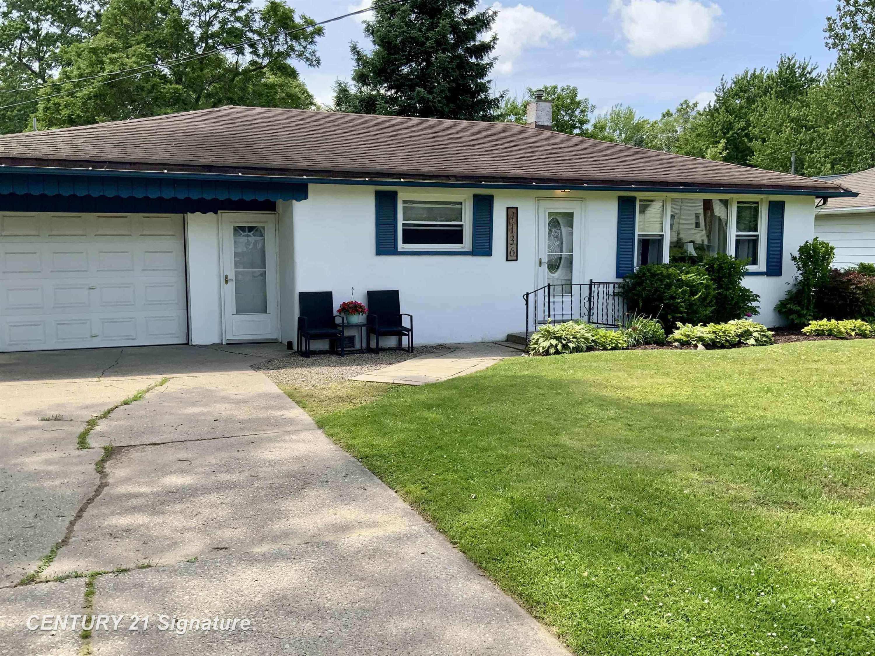 4136 Hackberry Road, Bridgeport, MI 48722 — Photo 2