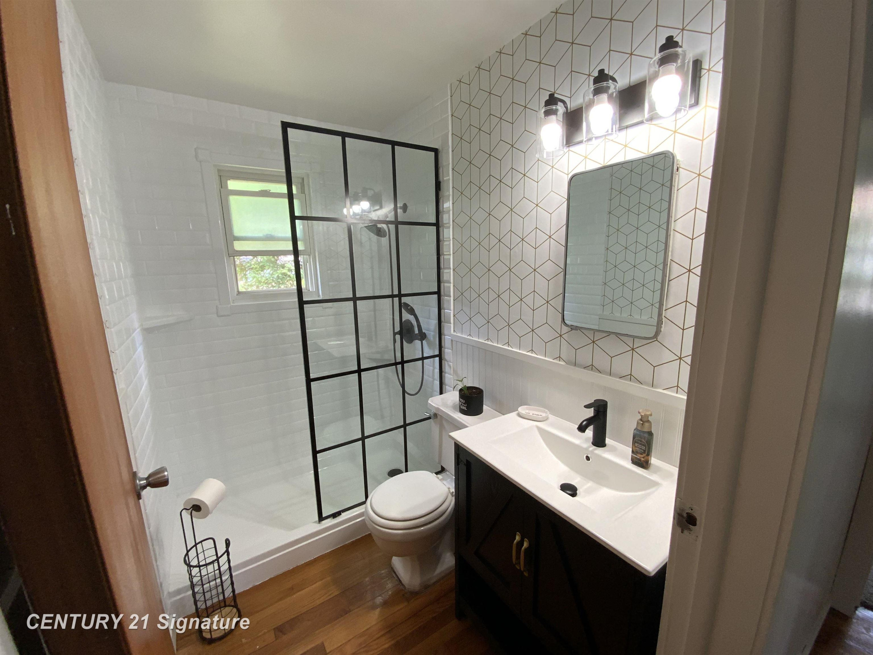 4136 Hackberry Road, Bridgeport, MI 48722 — Photo 10