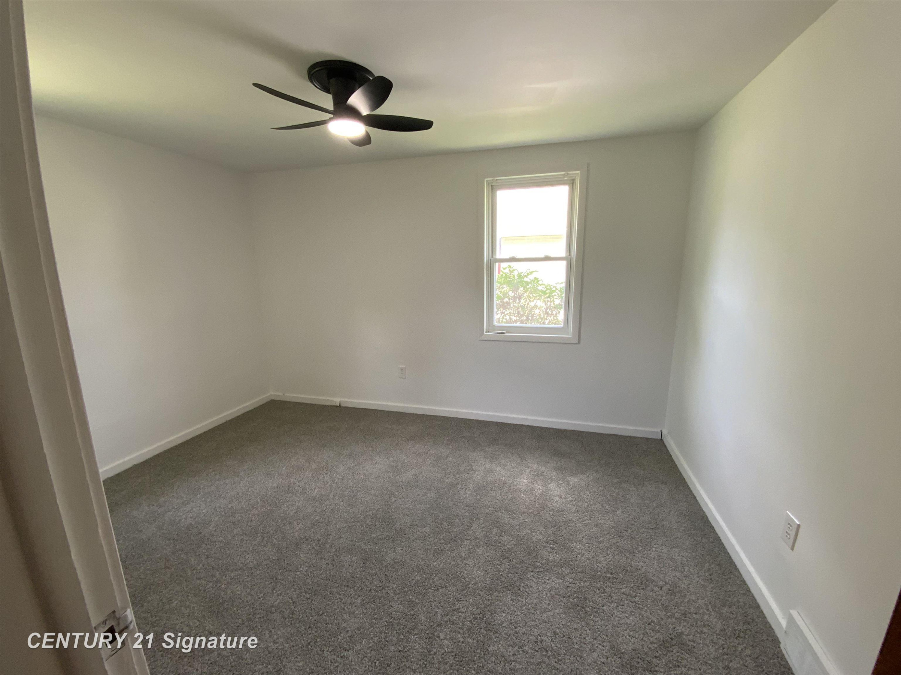 4136 Hackberry Road, Bridgeport, MI 48722 — Photo 11