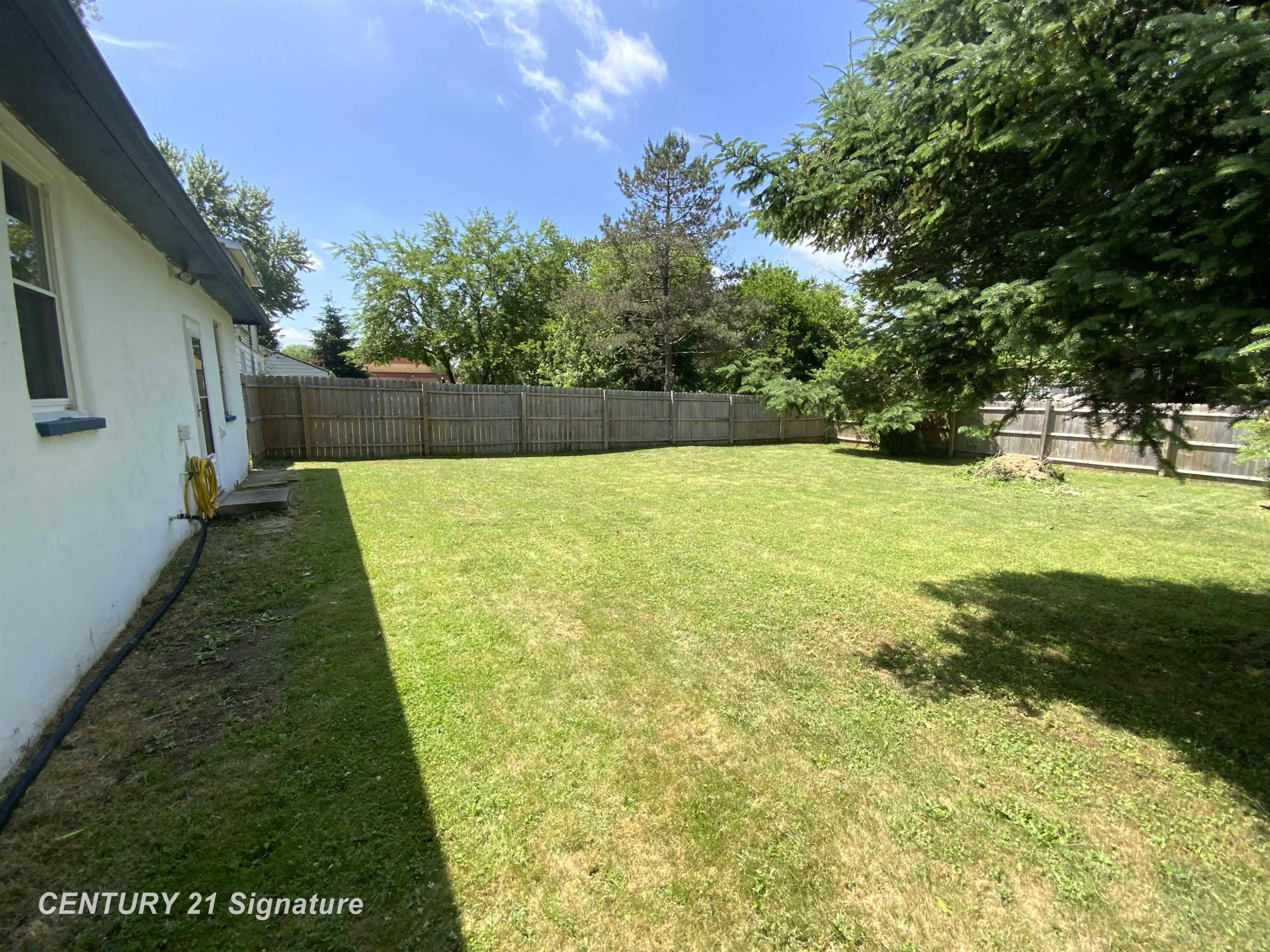 4136 Hackberry Road, Bridgeport, MI 48722 — Photo 17