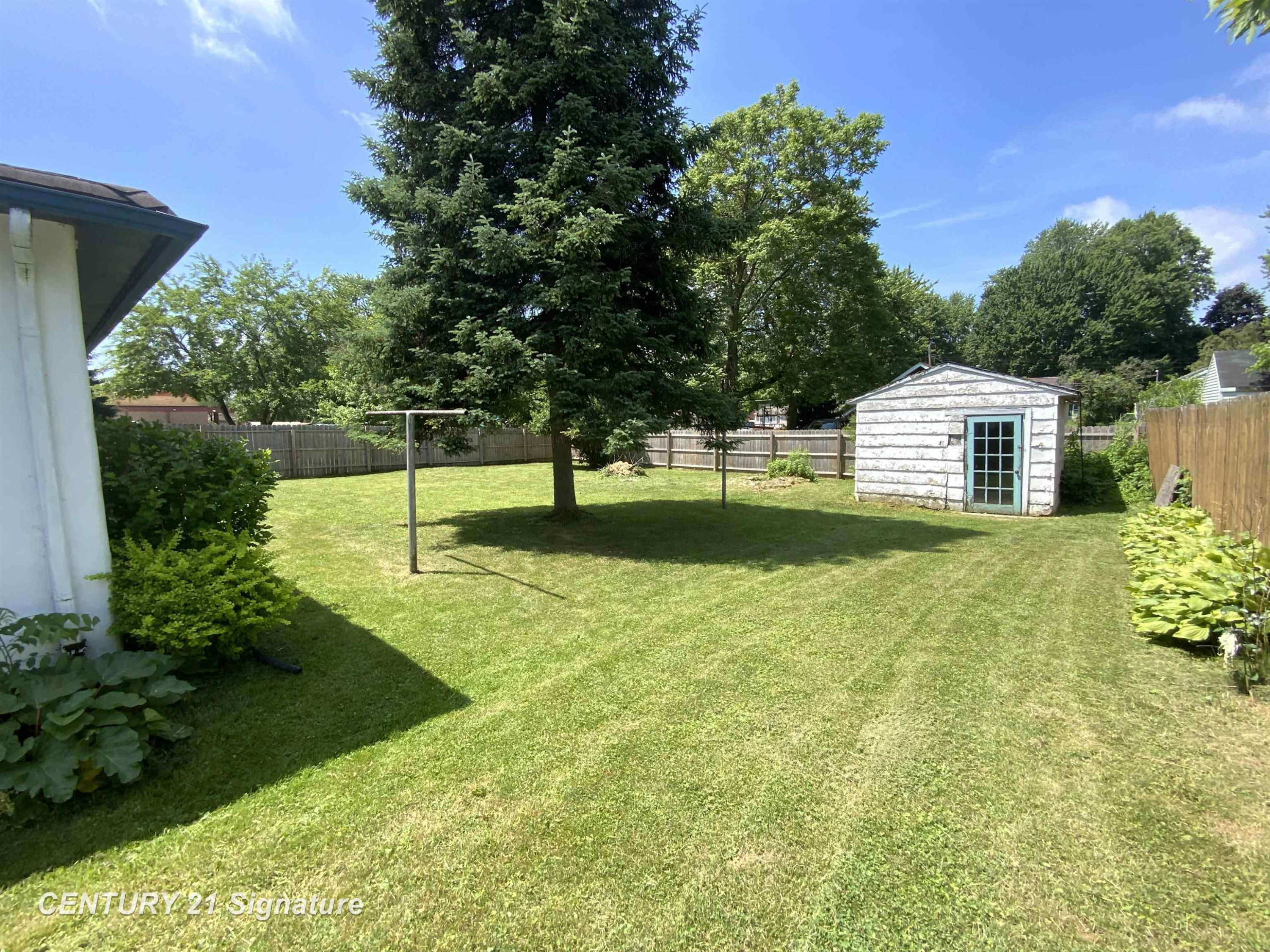 4136 Hackberry Road, Bridgeport, MI 48722 — Photo 18