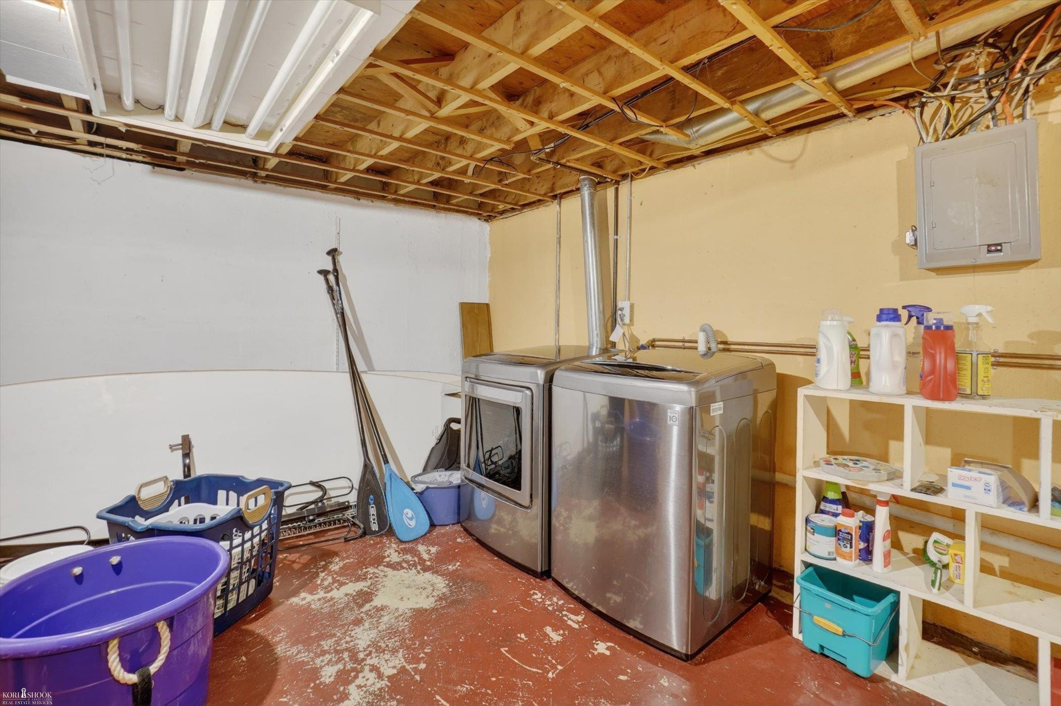313 Dutch Mill Drive, Flushing, MI 48433 — Photo 30