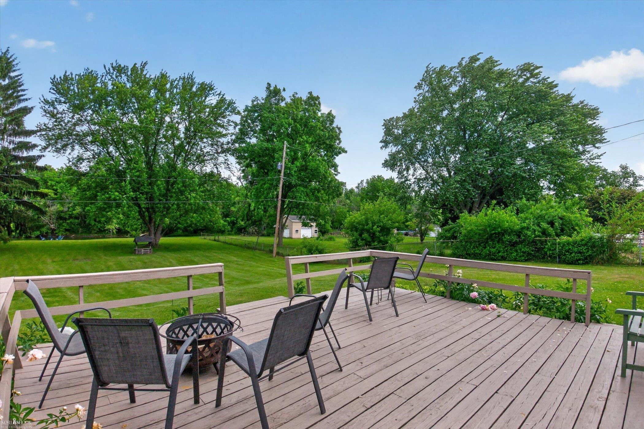 313 Dutch Mill Drive, Flushing, MI 48433 — Photo 33