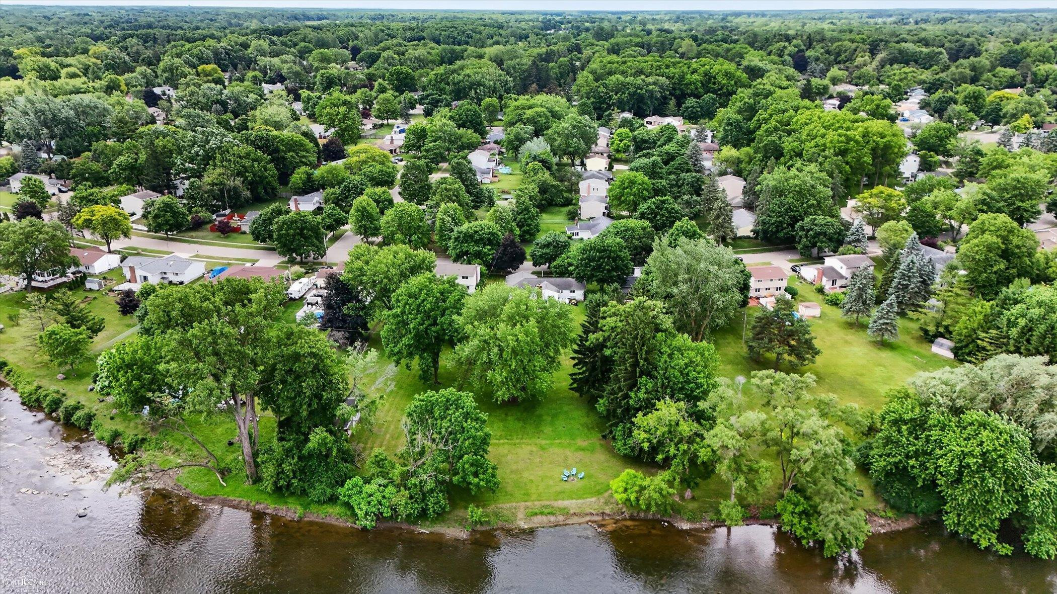 313 Dutch Mill Drive, Flushing, MI 48433 — Photo 44