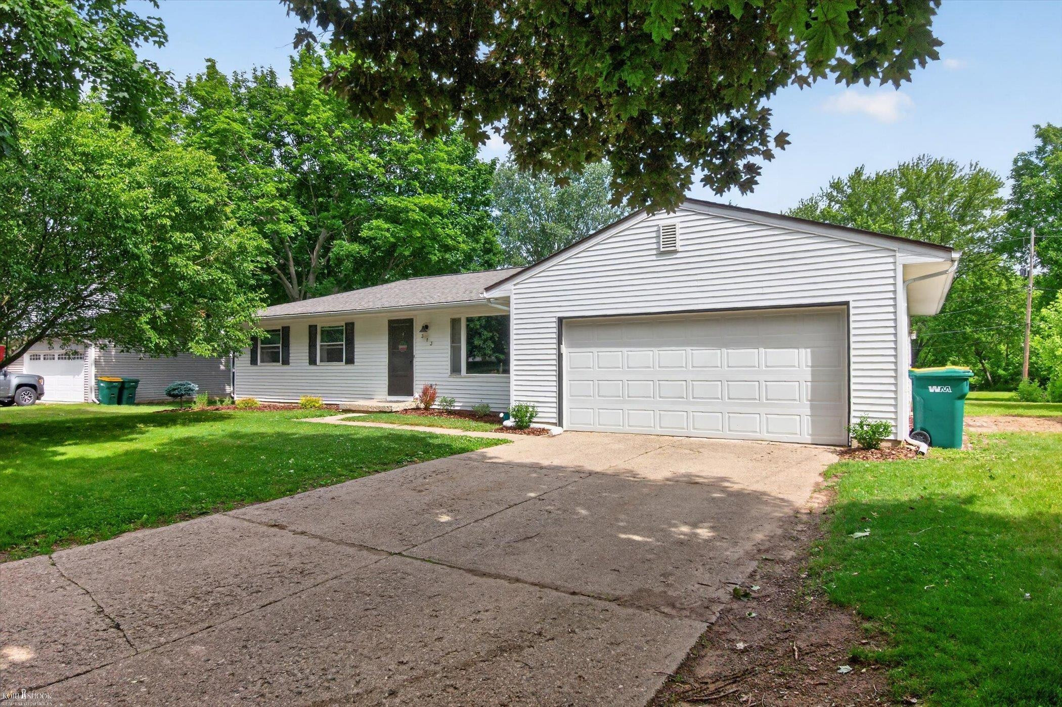 313 Dutch Mill Drive, Flushing, MI 48433 — Photo 47