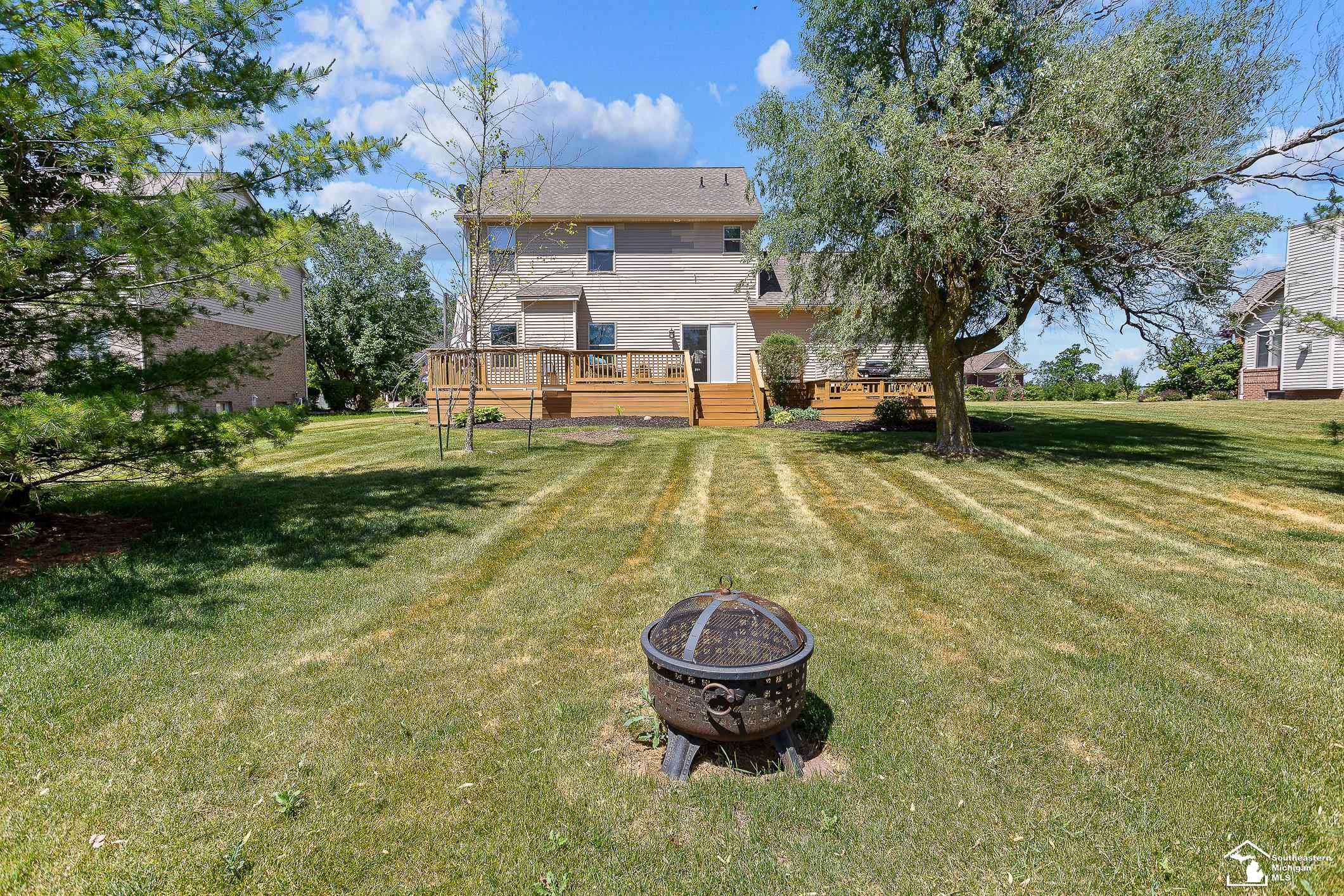 8193 Jack Pine Drive, Ypsilanti, MI 48197 — Photo 10