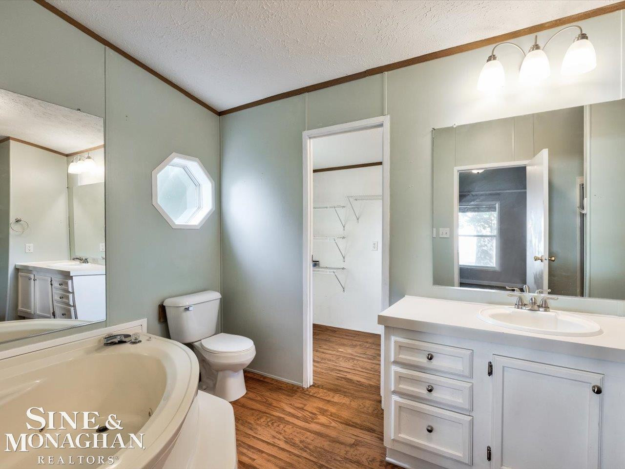 127 Hidden Springs Street Street, MI 48059 — Photo 10