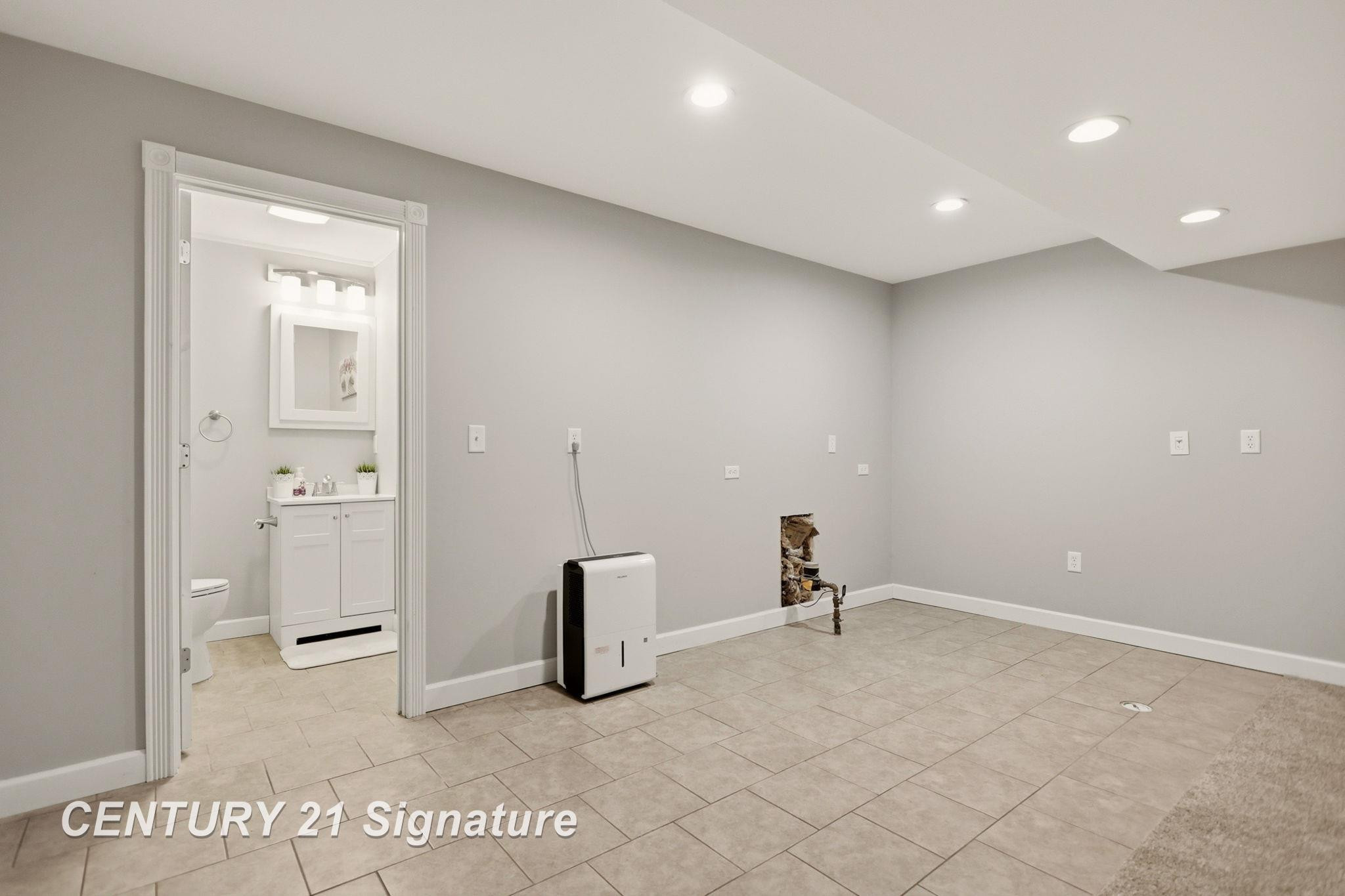 5570 Blackberry Road, Saginaw, MI 48603 — Photo 48