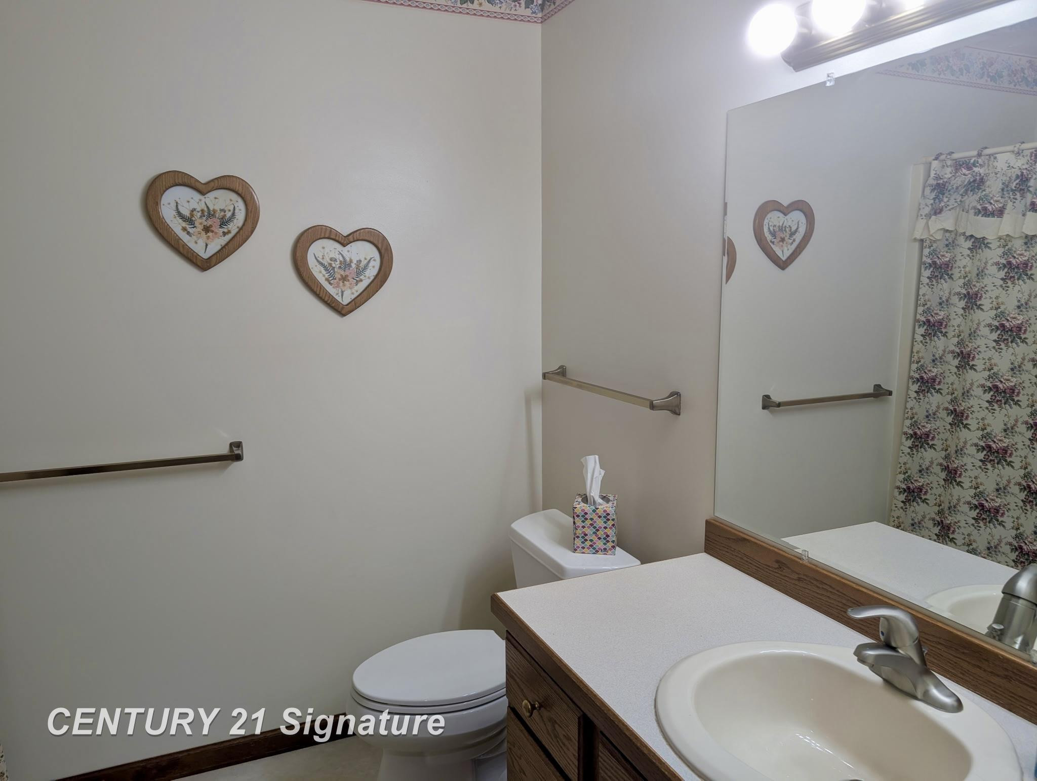1249 E Oakdale Circle, Freeland, MI 48623 — Photo 15
