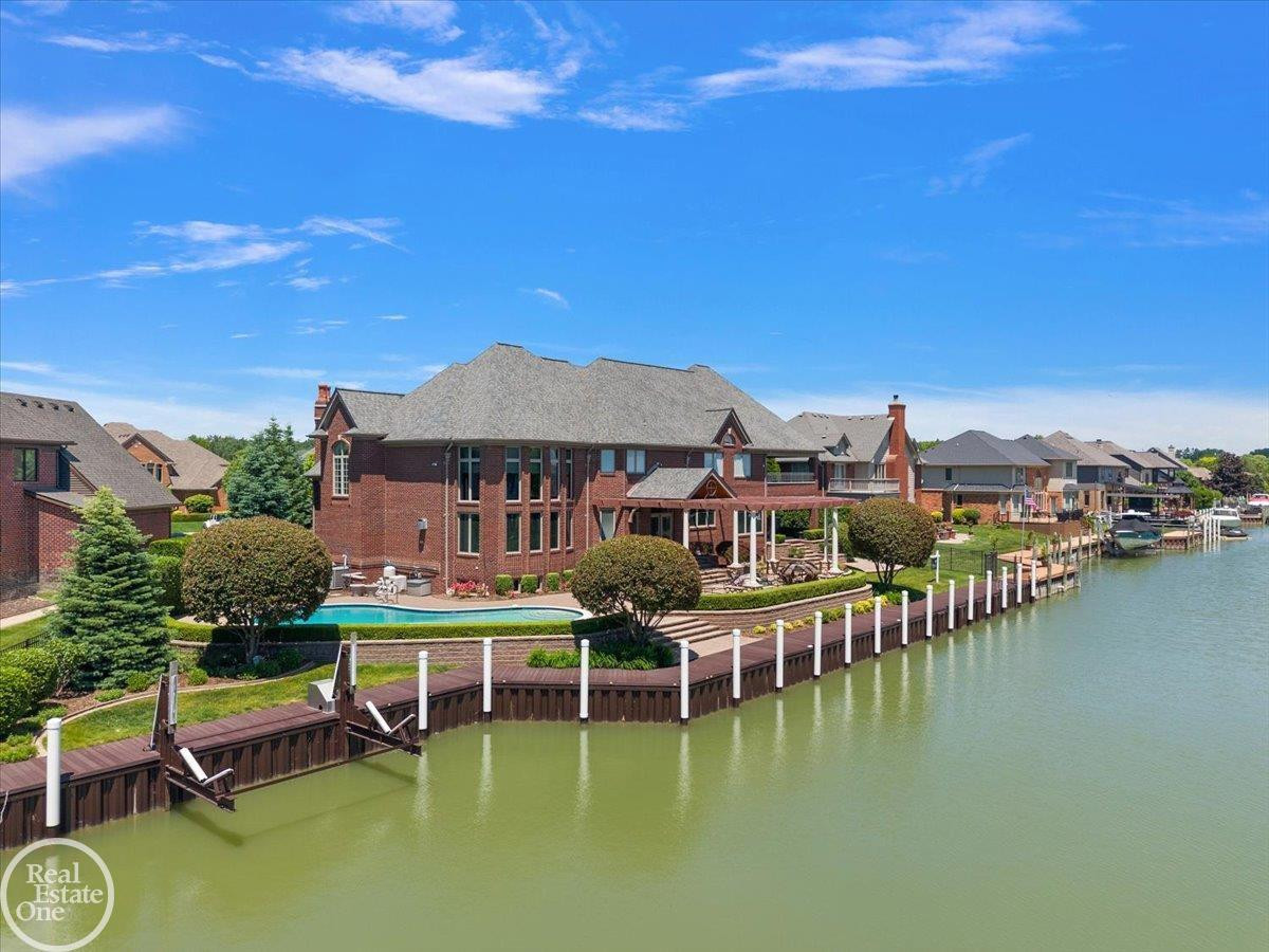 49515 Regatta Street, MI 48047 — Photo 8