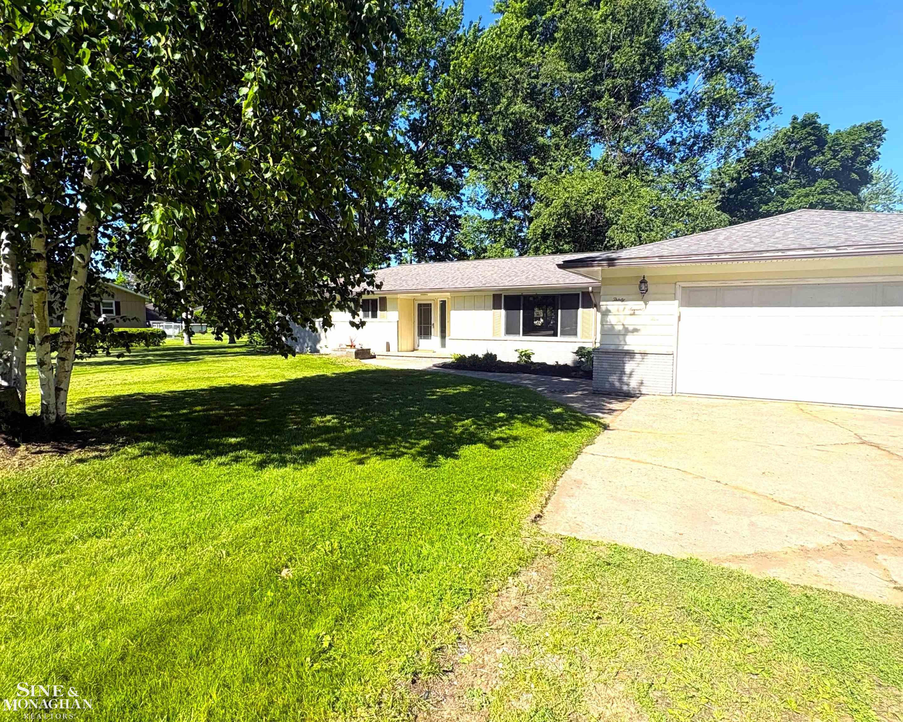 3075 Westcott Drive, Port Huron, MI 48060 — Photo 2