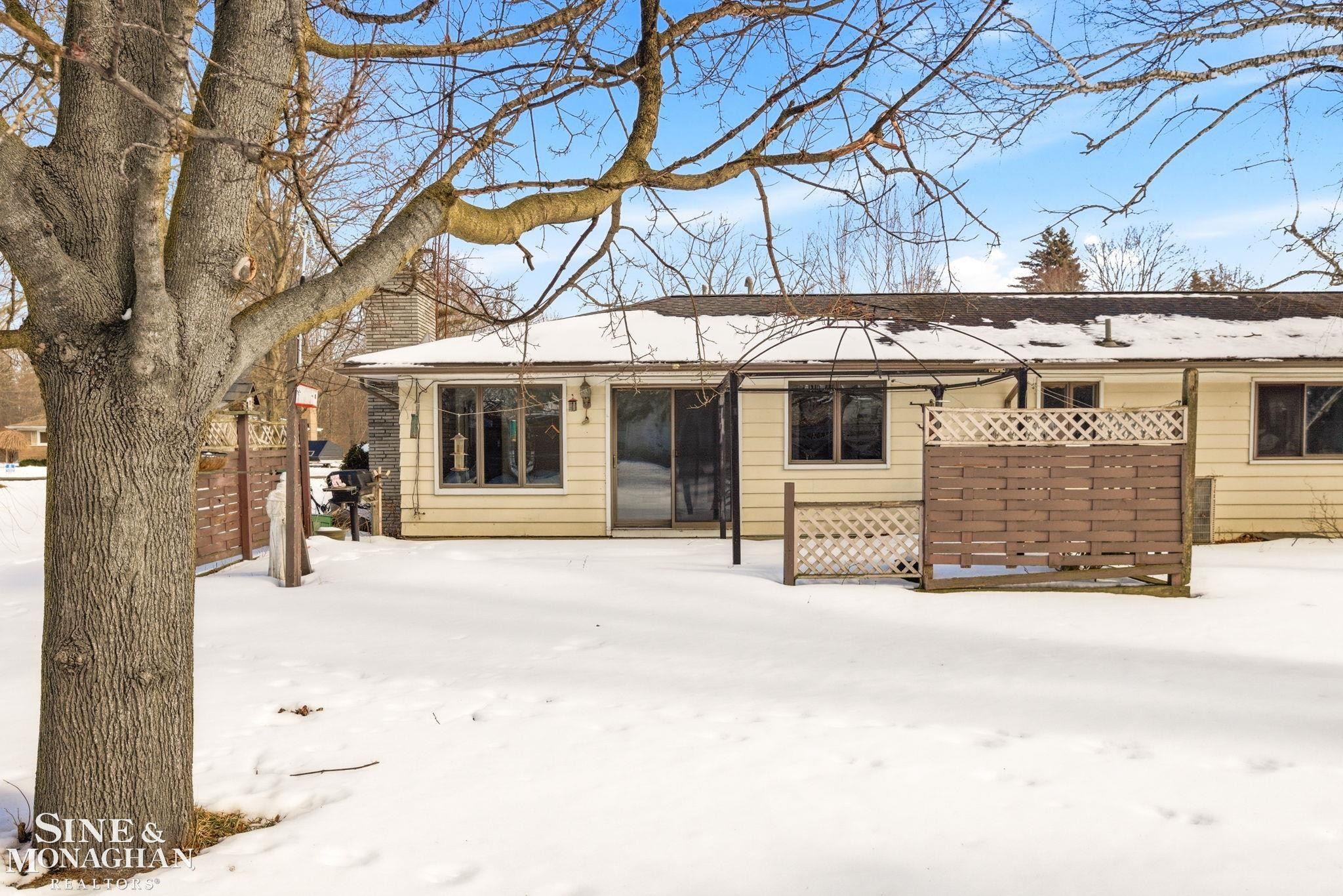 3075 Westcott Drive, Port Huron, MI 48060 — Photo 35
