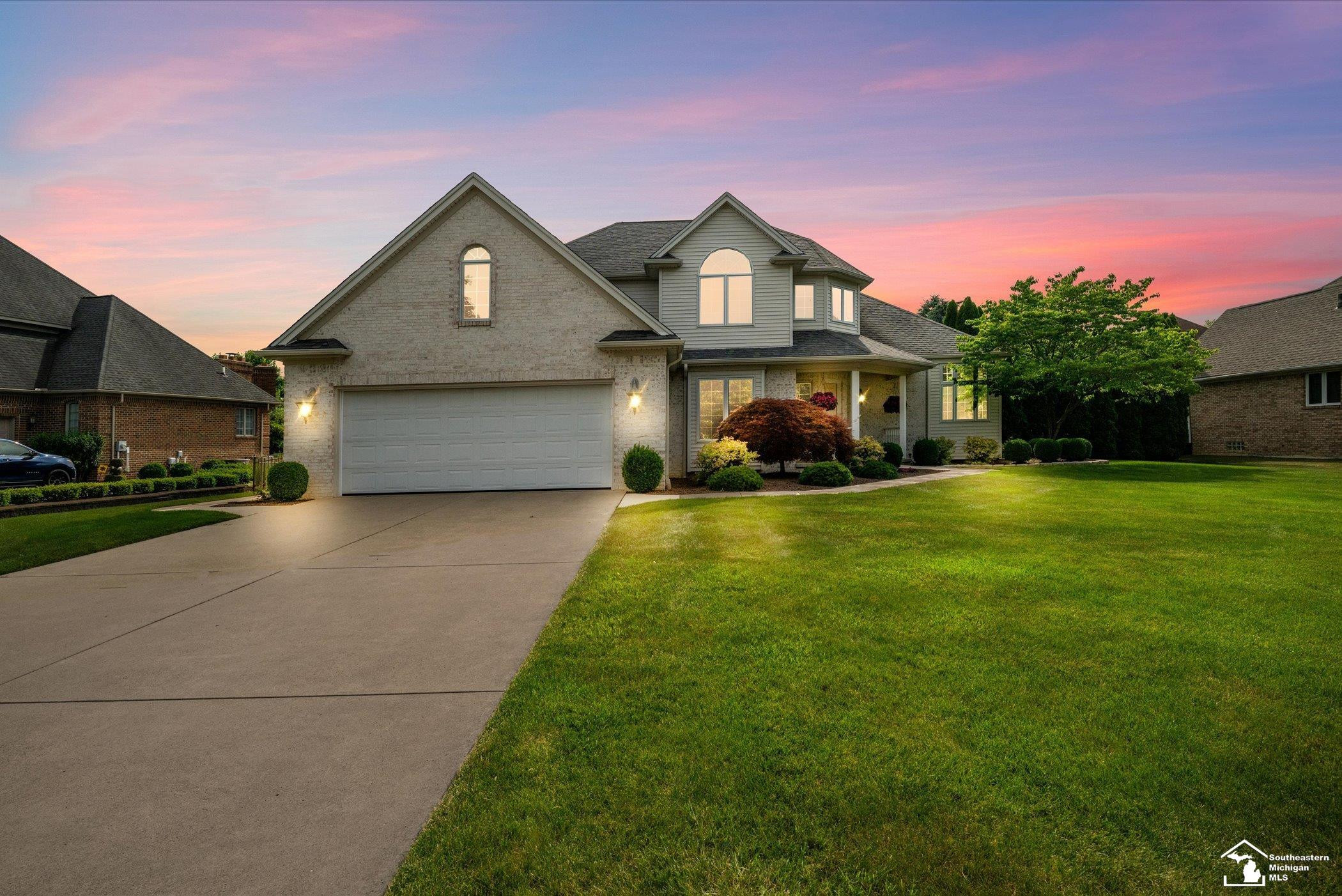 862 SAINT JAMES PARK Avenue, Monroe, MI 48161
