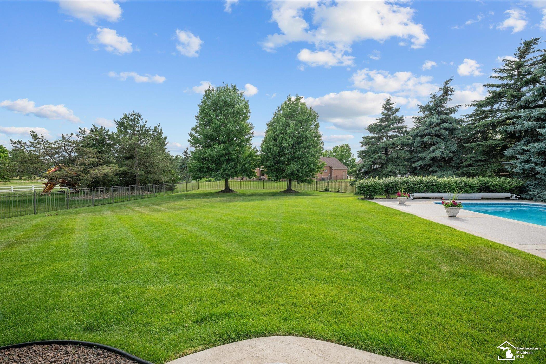 862 SAINT JAMES PARK Avenue, Monroe, MI 48161 — Photo 52